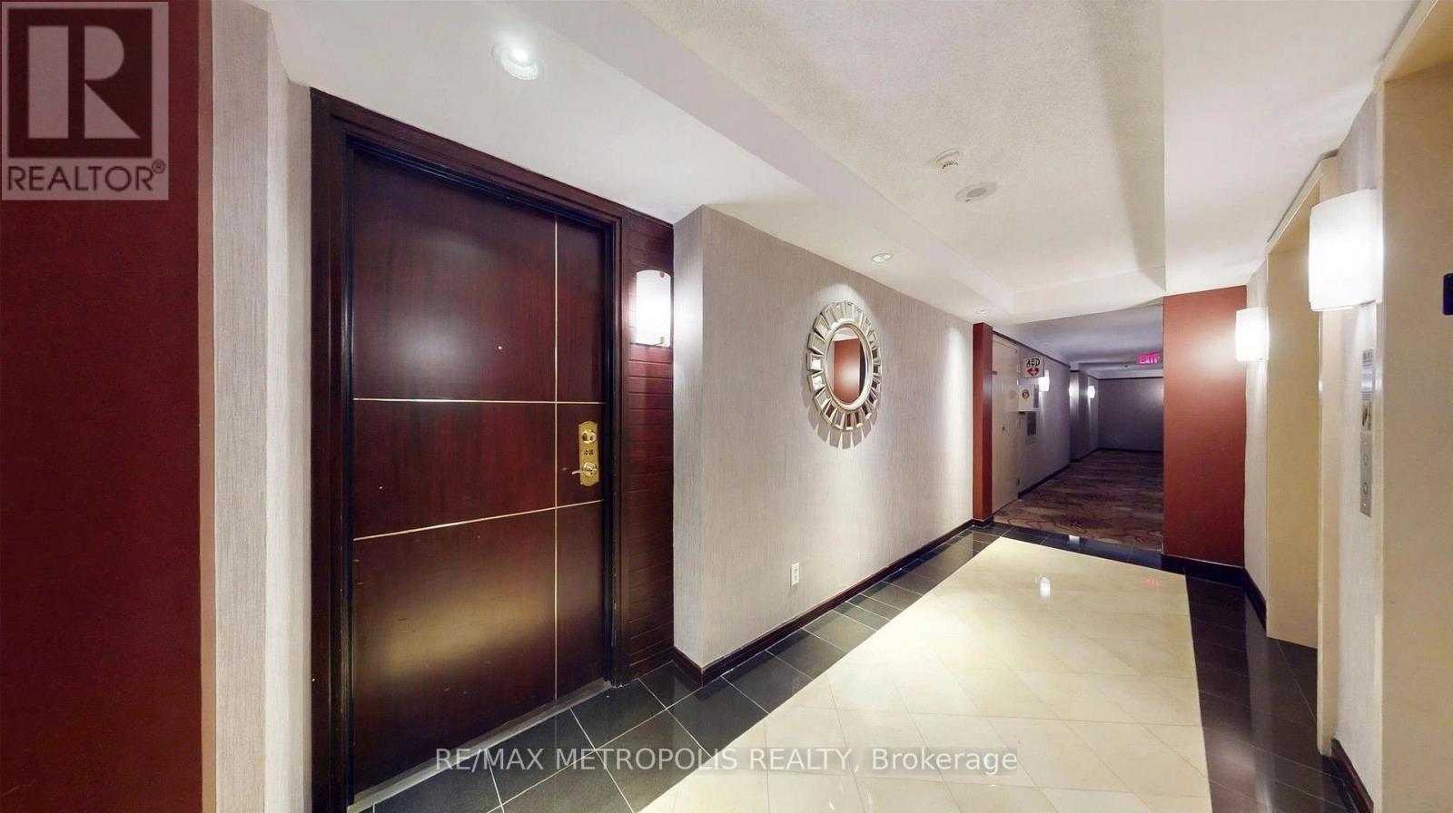 816 - 2111 Lake Shore Boulevard W Property Photo 7