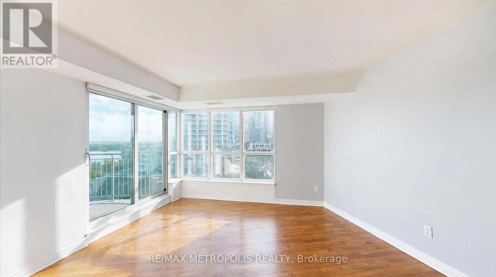 816 - 2111 Lake Shore Boulevard W Property Photo 14