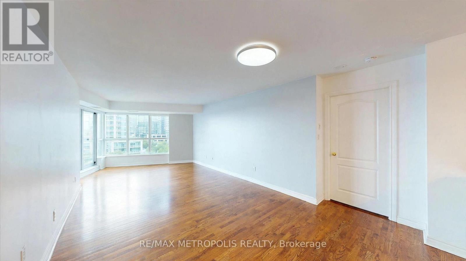 816 - 2111 Lake Shore Boulevard W Property Photo 20