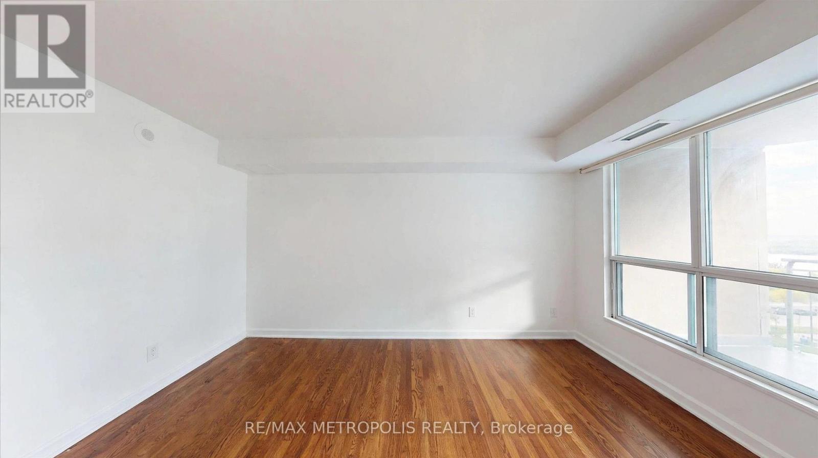 816 - 2111 Lake Shore Boulevard W Property Photo 23