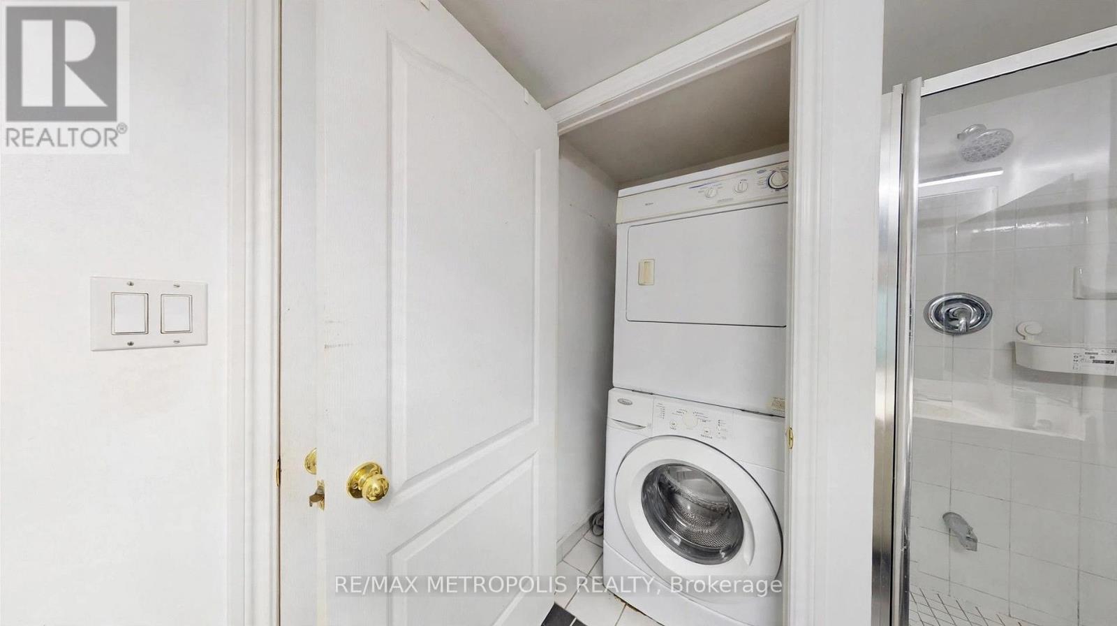816 - 2111 Lake Shore Boulevard W Property Photo 27