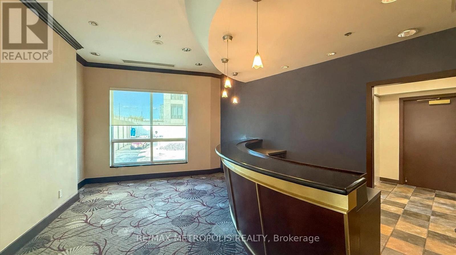 816 - 2111 Lake Shore Boulevard W Property Photo 46