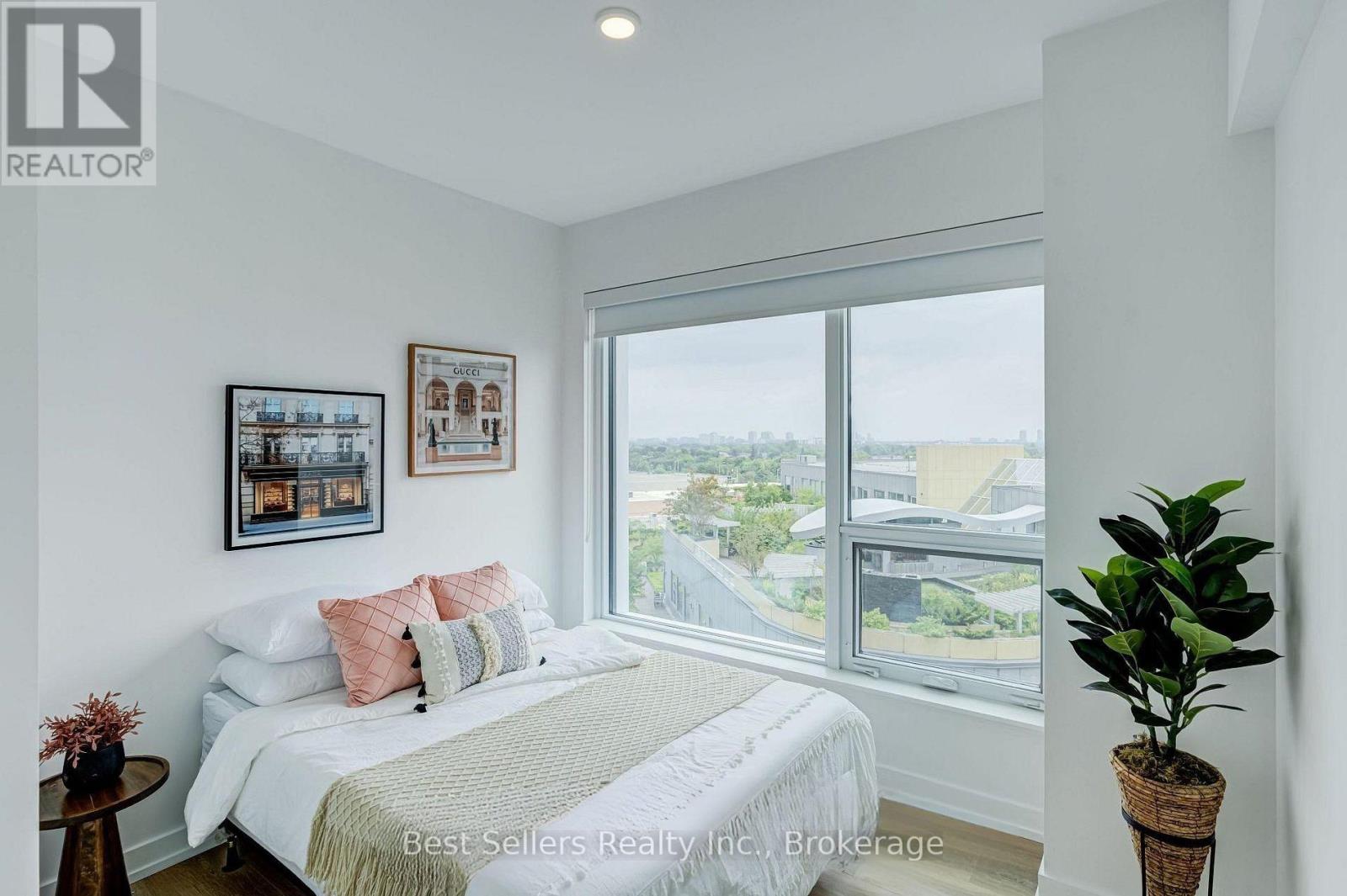 908 - 1100 Sheppard Avenue W Property Photo 32