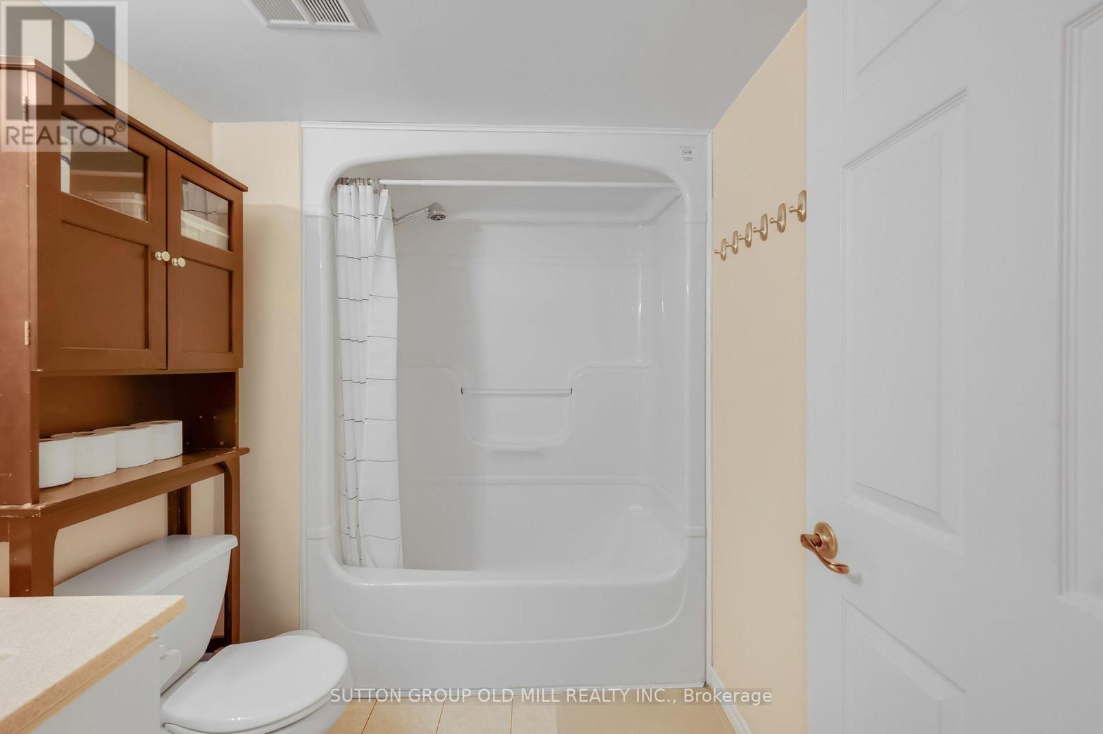 208 - 1470 Bishops Gate Property Photo 23