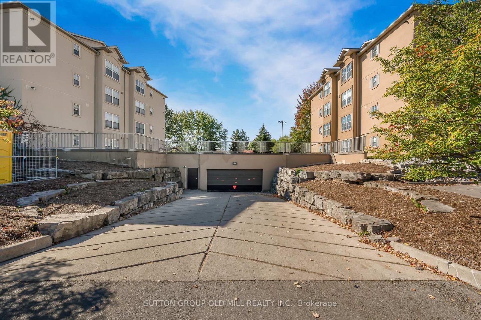 208 - 1470 Bishops Gate Property Photo 27