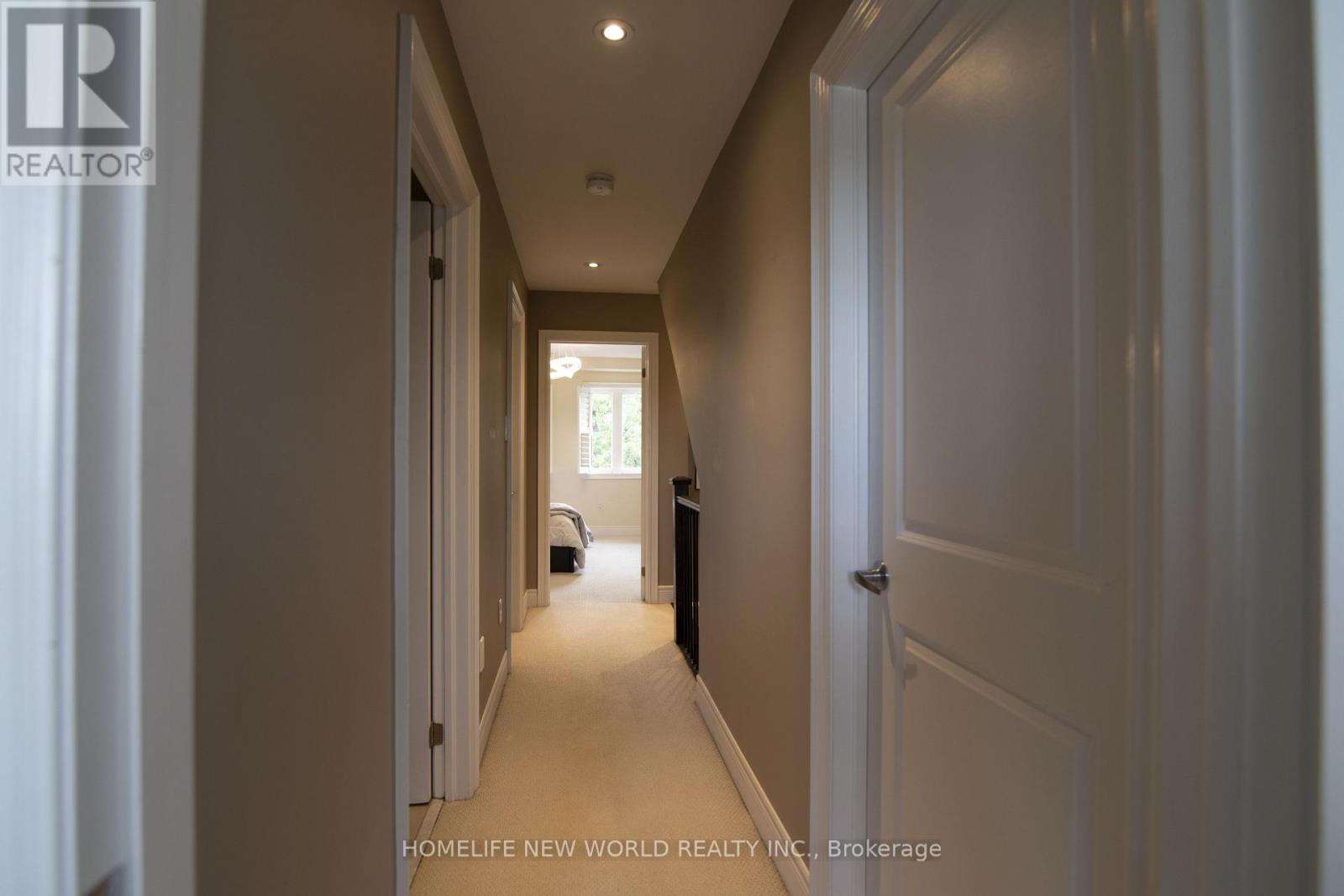 585a Oxford Street Property Photo 12
