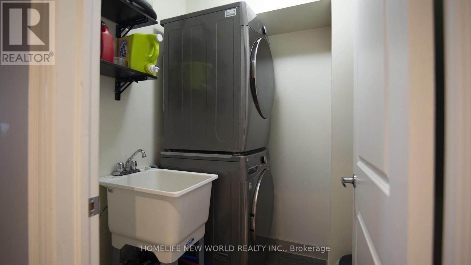 585a Oxford Street Property Photo 16