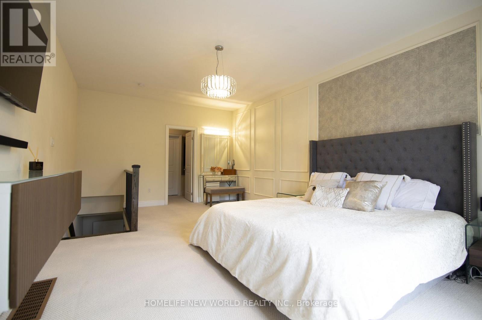 585a Oxford Street Property Photo 17