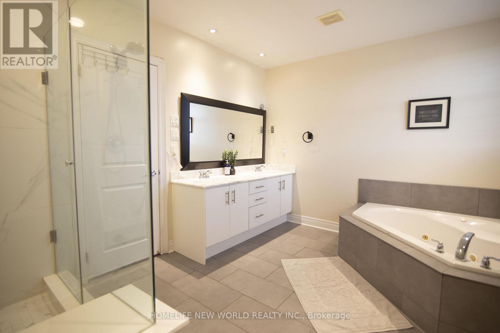 585a Oxford Street Property Photo 20