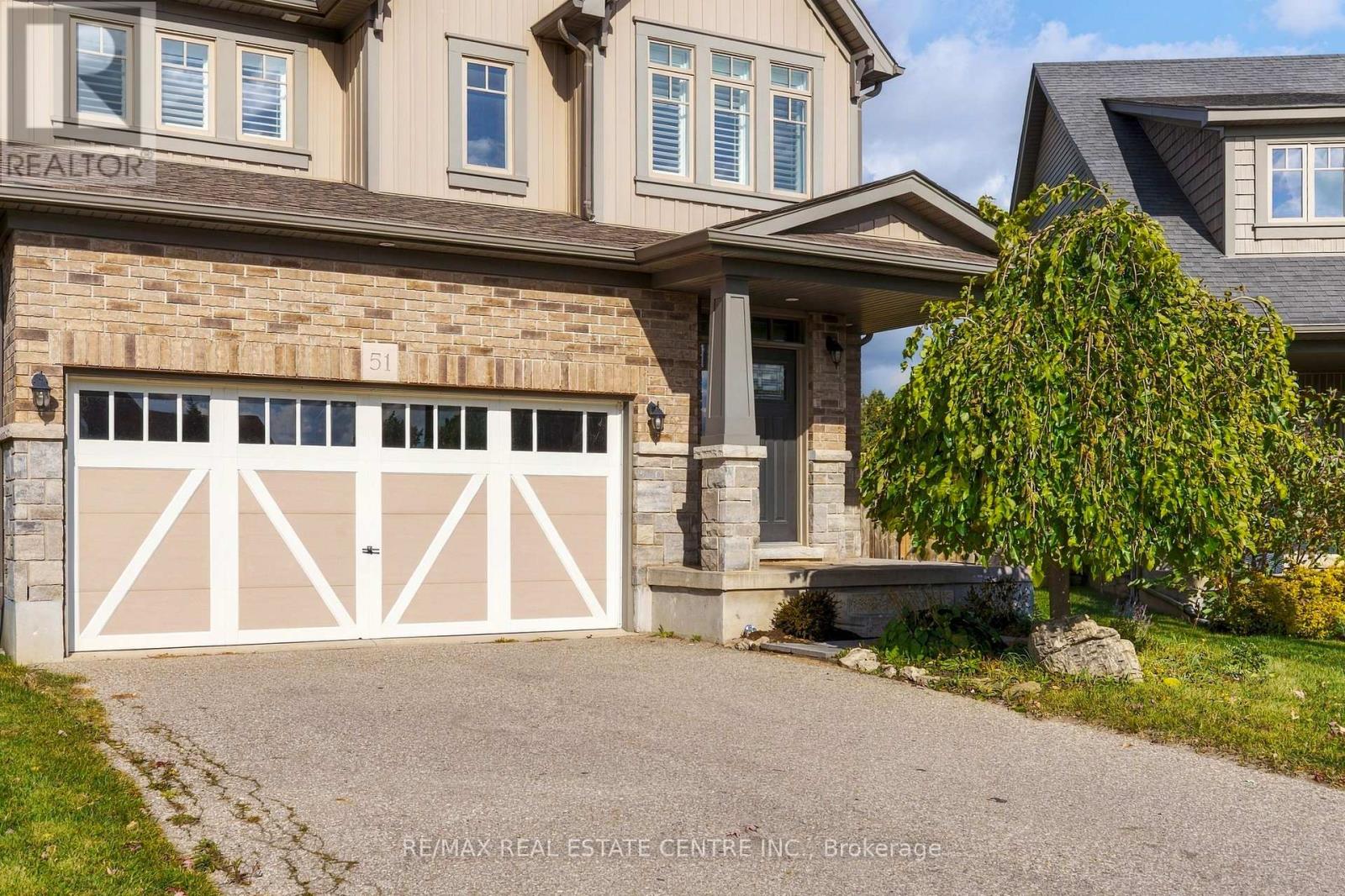 51 Laverty Crescent Property Photo 3