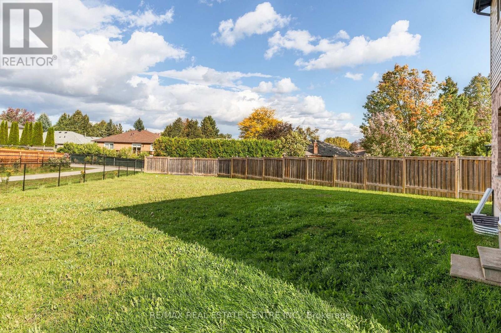 51 Laverty Crescent Property Photo 17