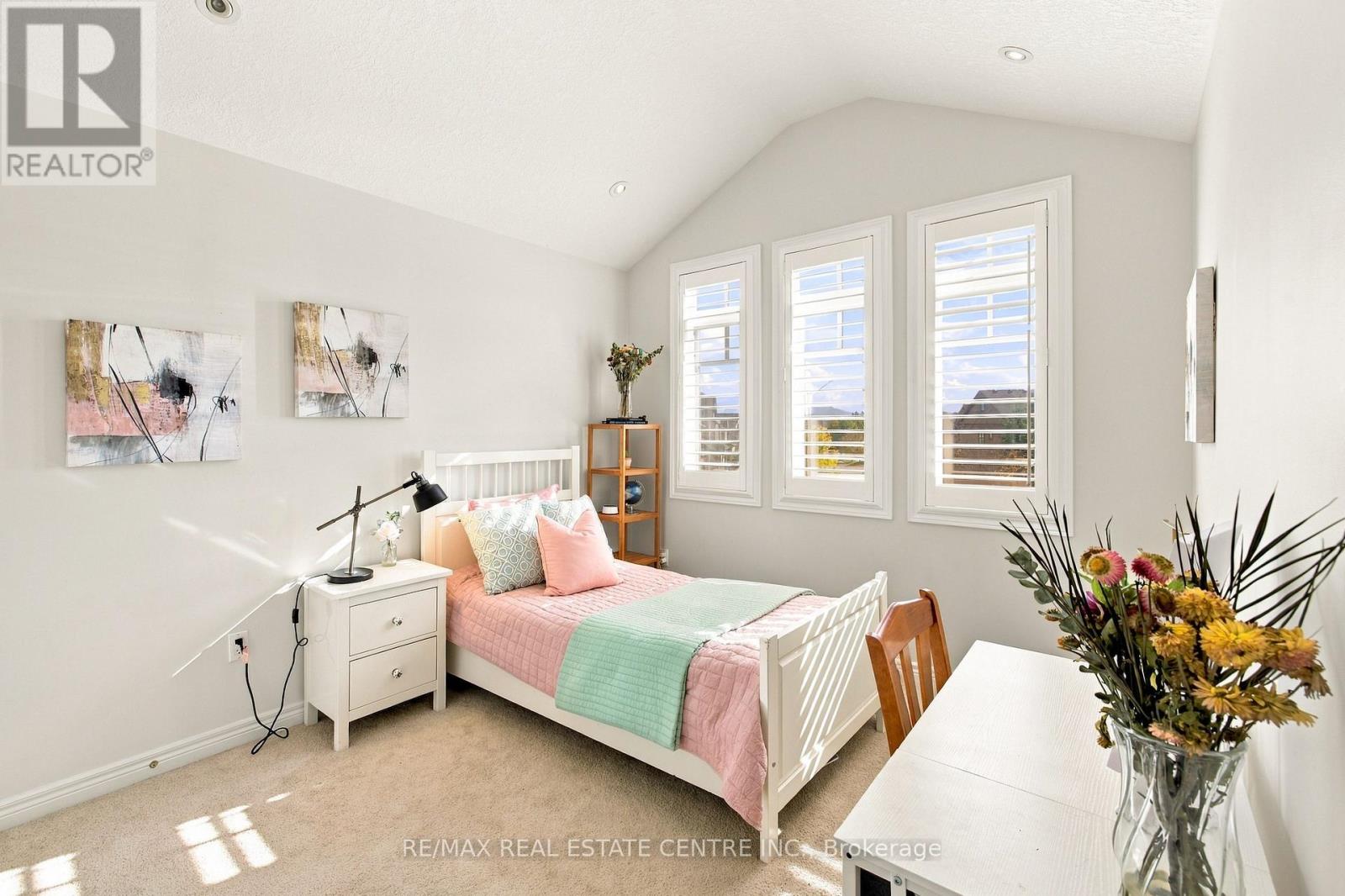 51 Laverty Crescent Property Photo 32