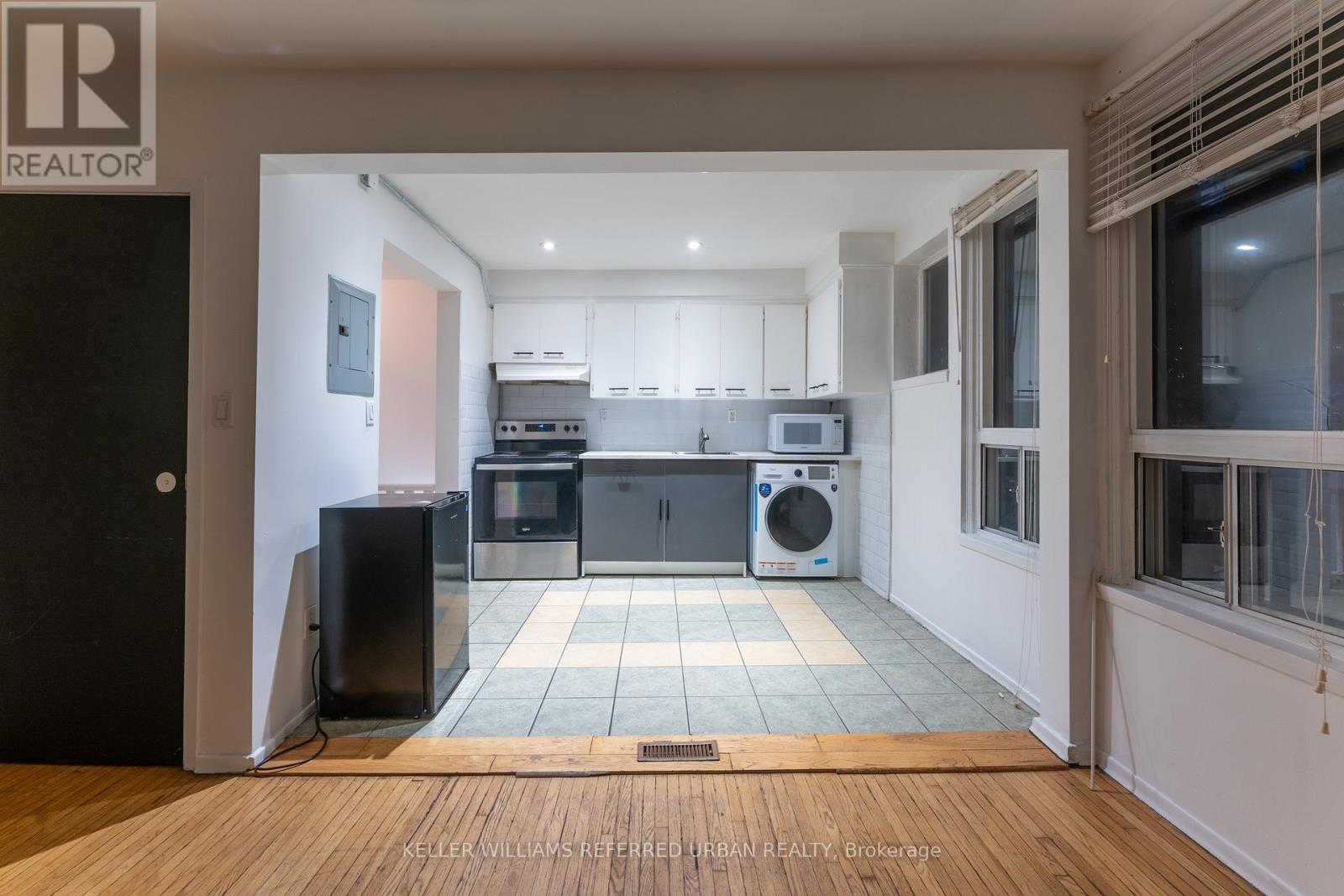 Upper - 716 Lansdowne Avenue Property Photo 2