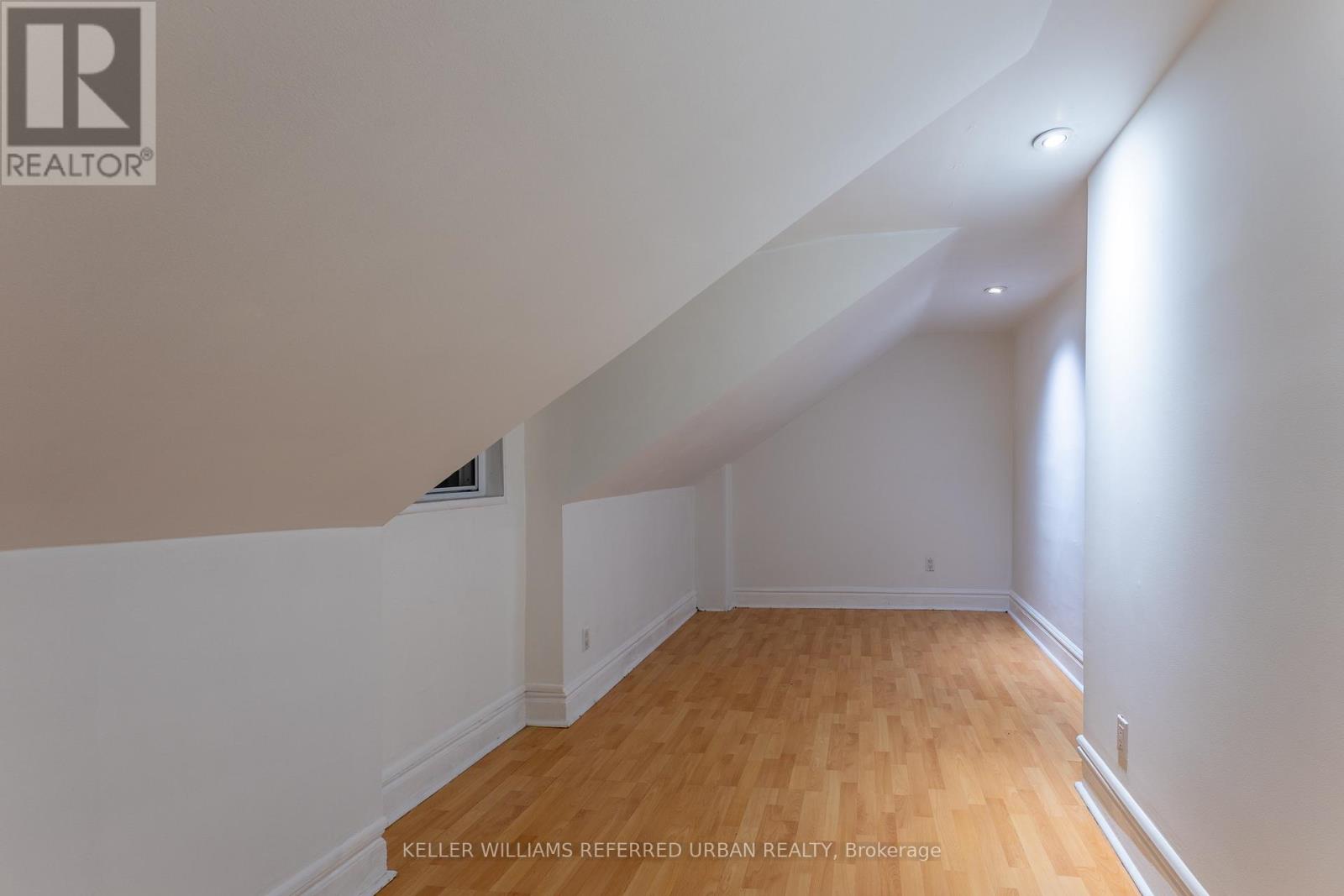 Upper - 716 Lansdowne Avenue Property Photo 7