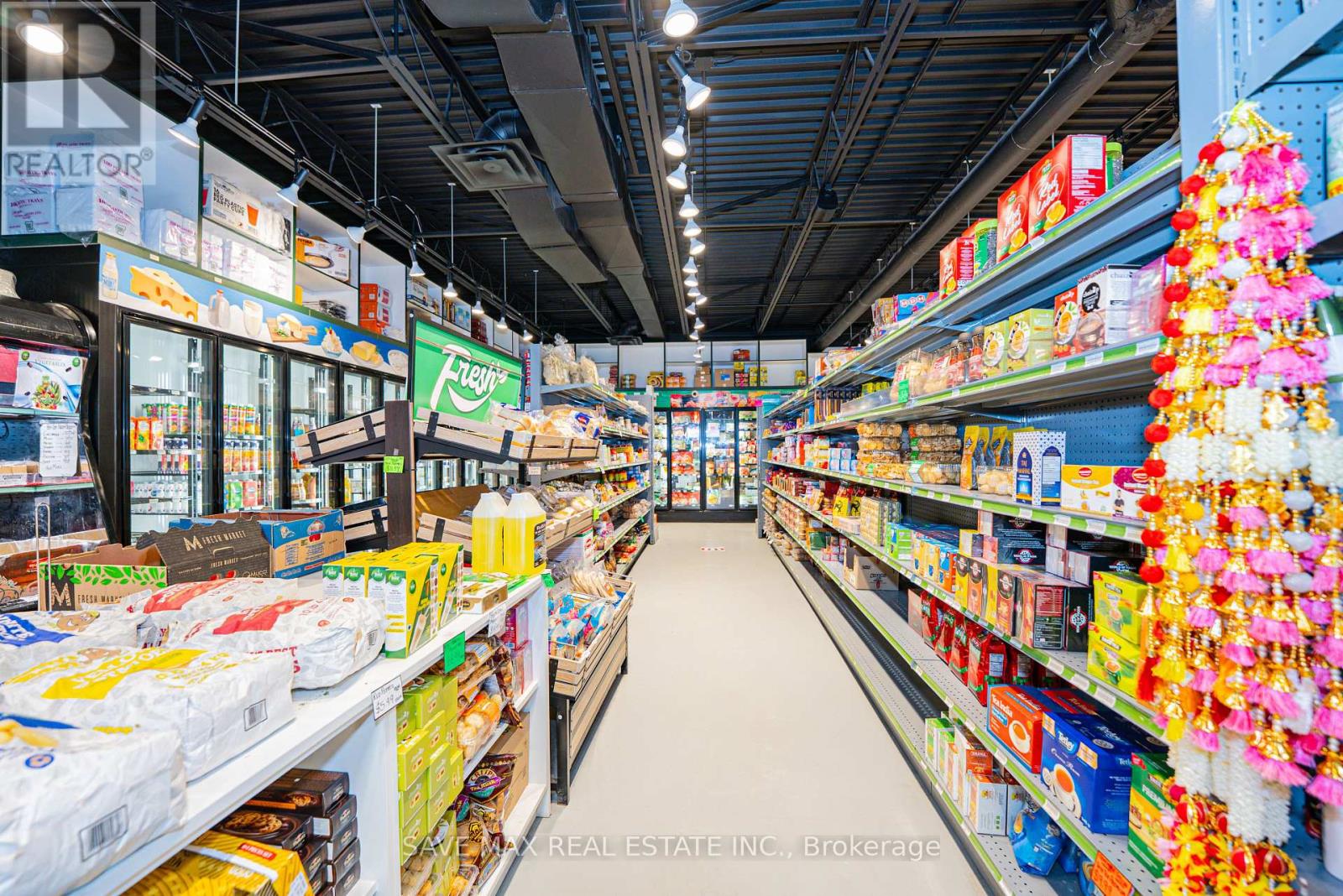 J&k - 163 First Street Property Photo 13