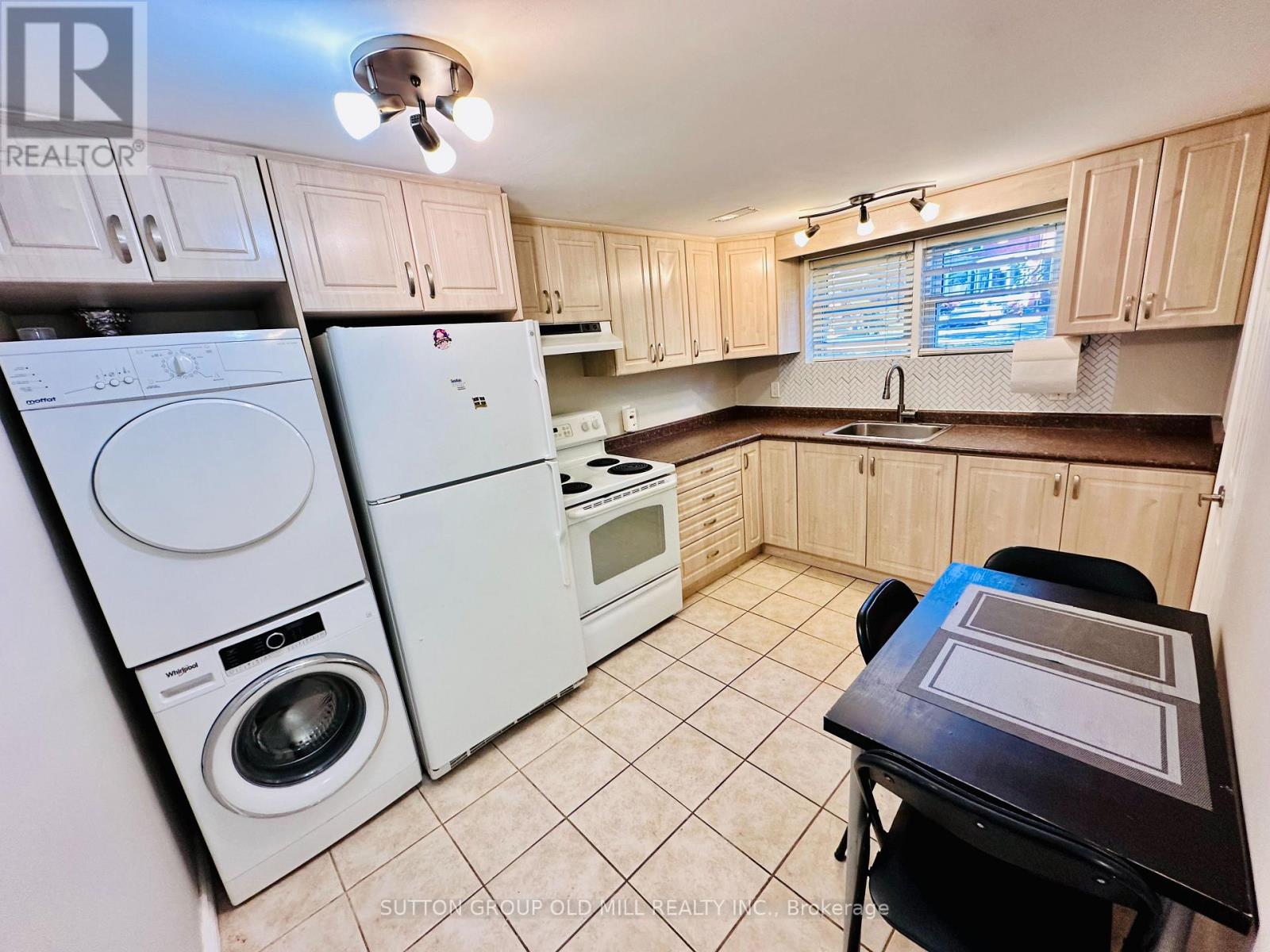 232 Aldercrest Road Property Photo 4