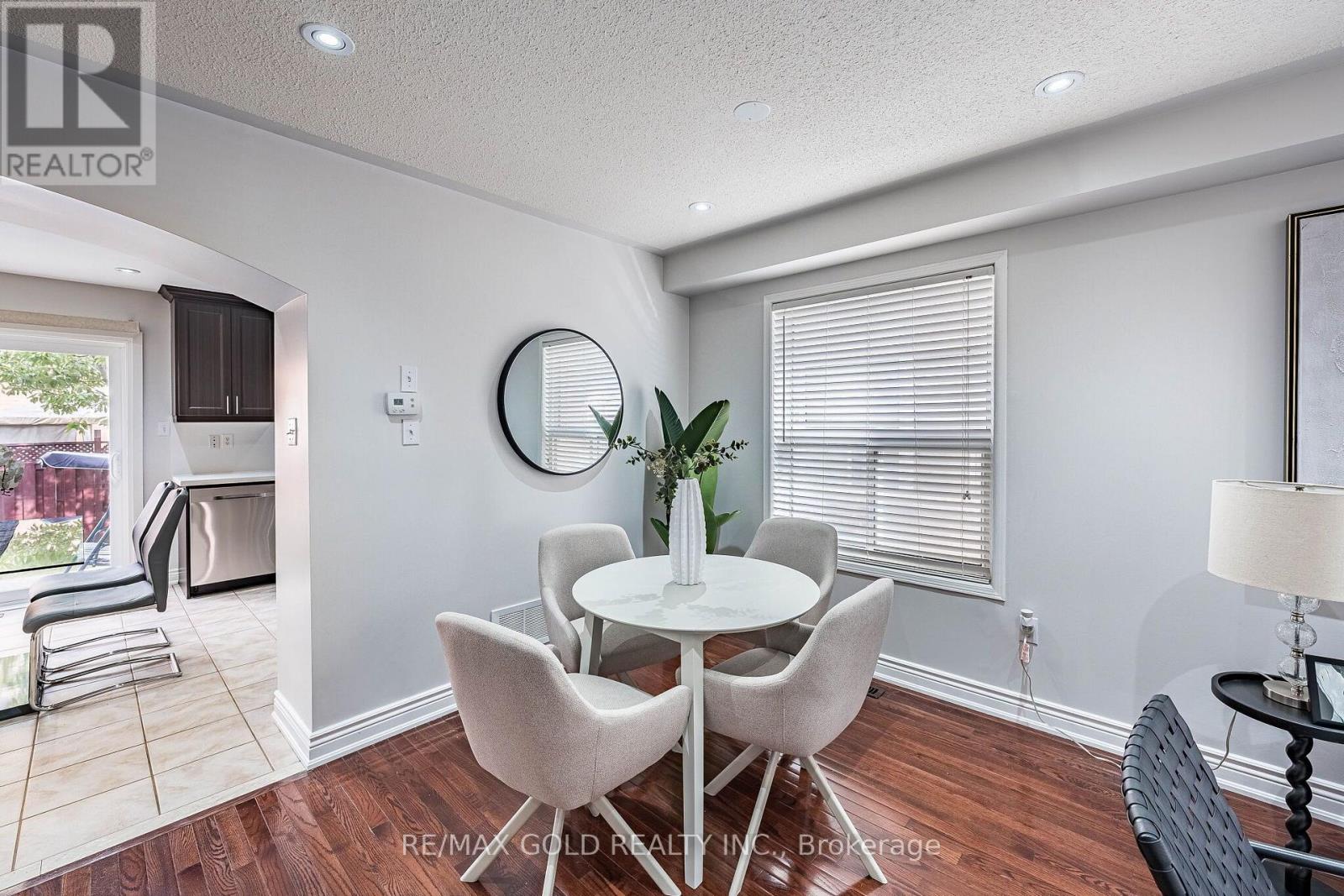 21 Edenvalley Road Property Photo 9