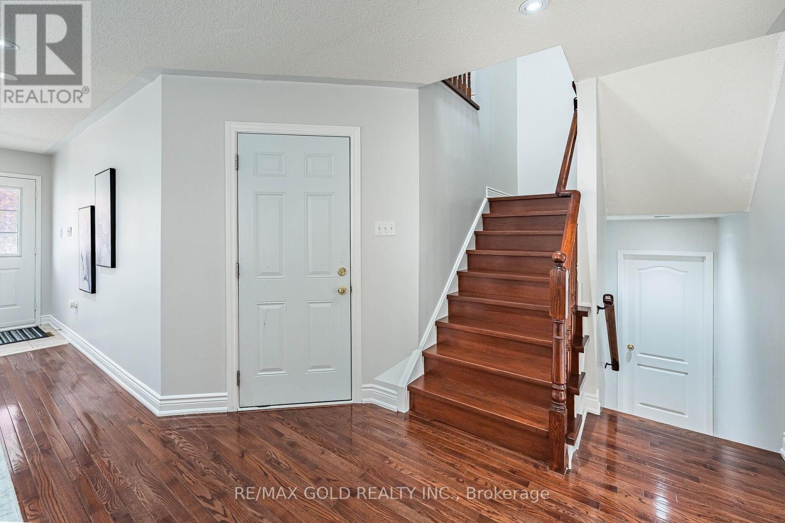 21 Edenvalley Road Property Photo 30