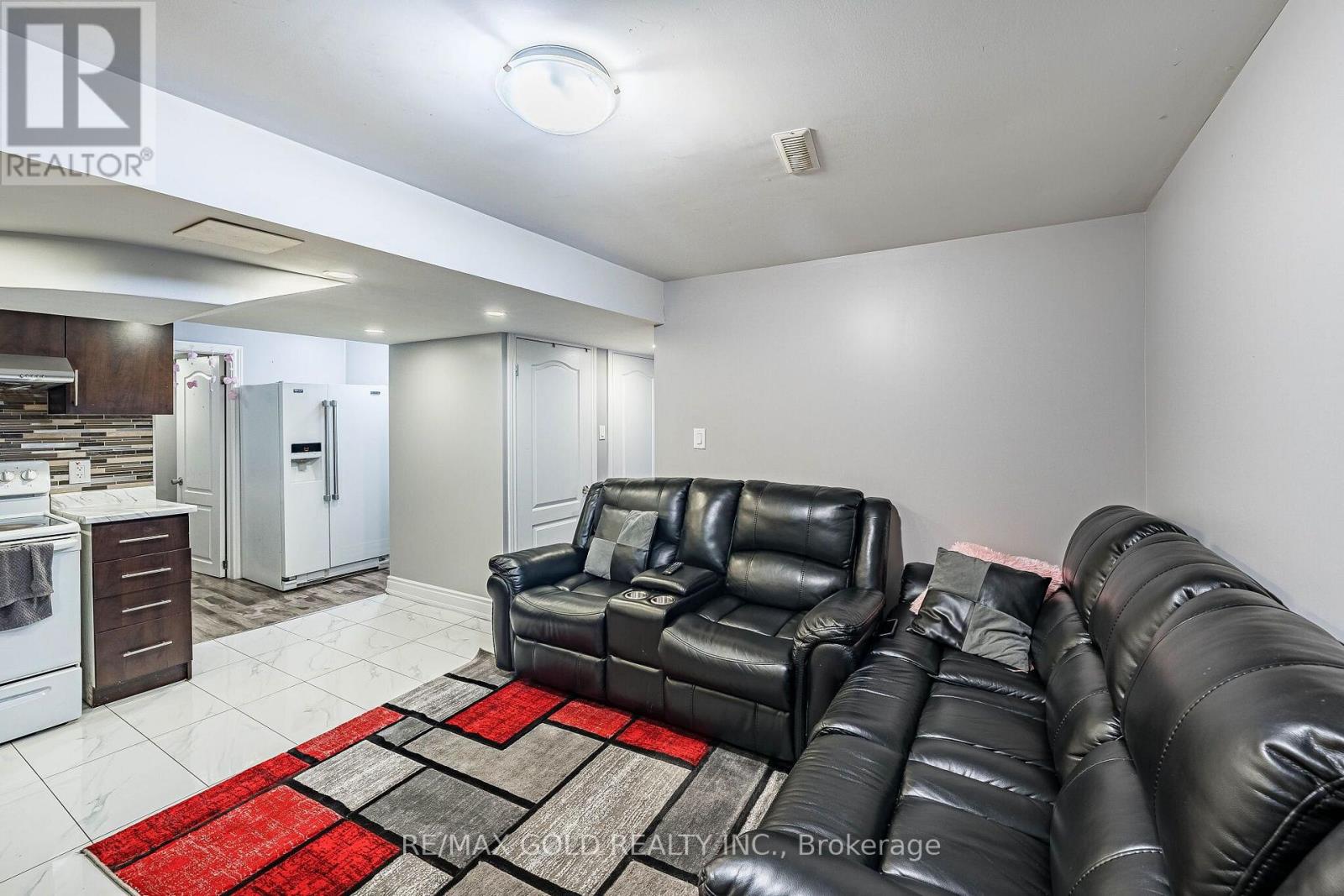 21 Edenvalley Road Property Photo 33