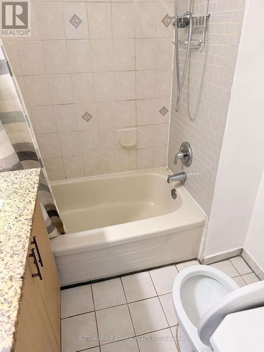 241 Dunraven Drive Property Photo 13