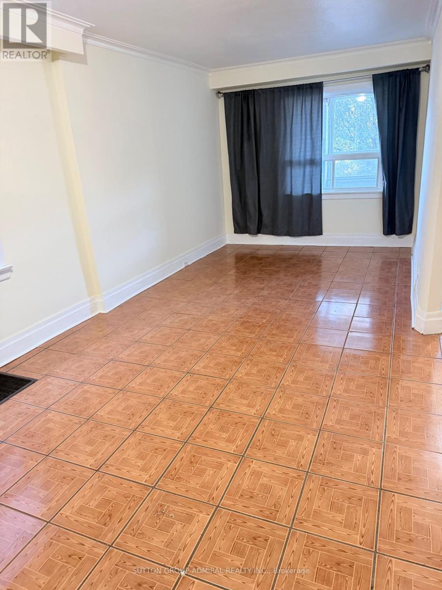 241 Dunraven Drive Property Photo 16