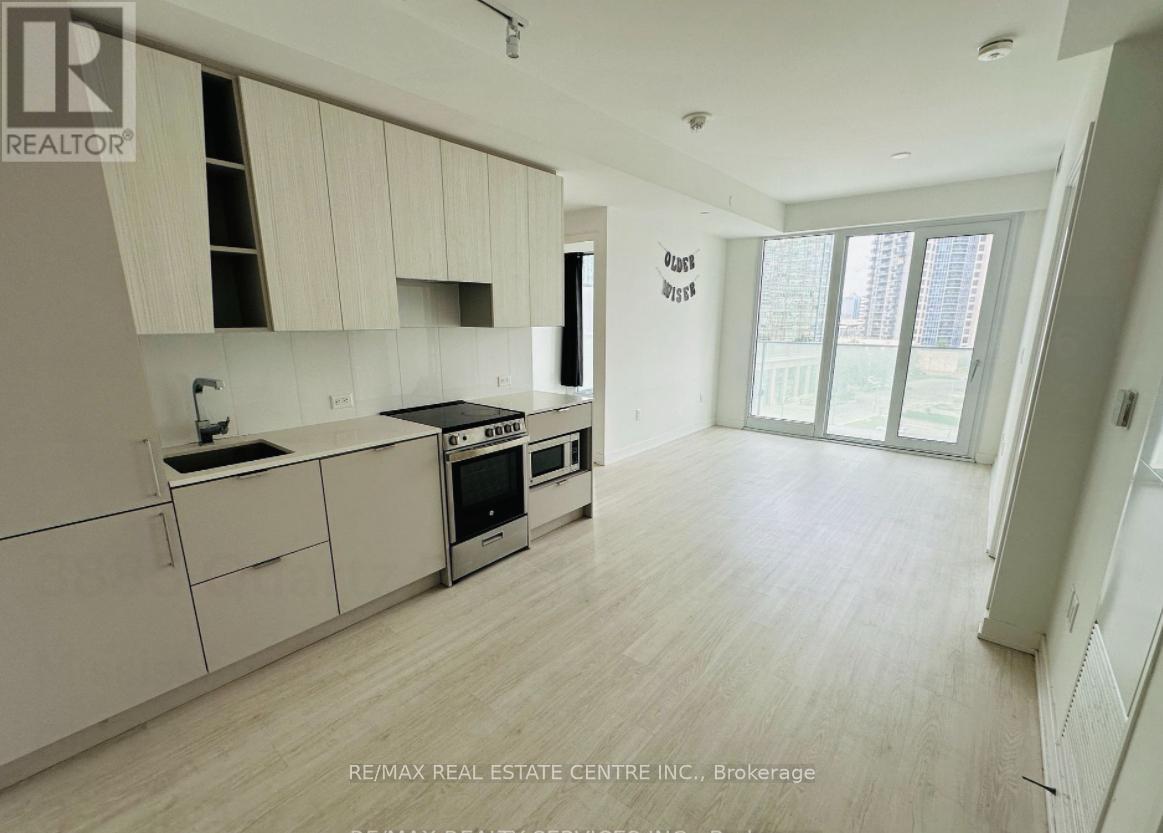 511 - 3883 Quartz Road Property Photo 1