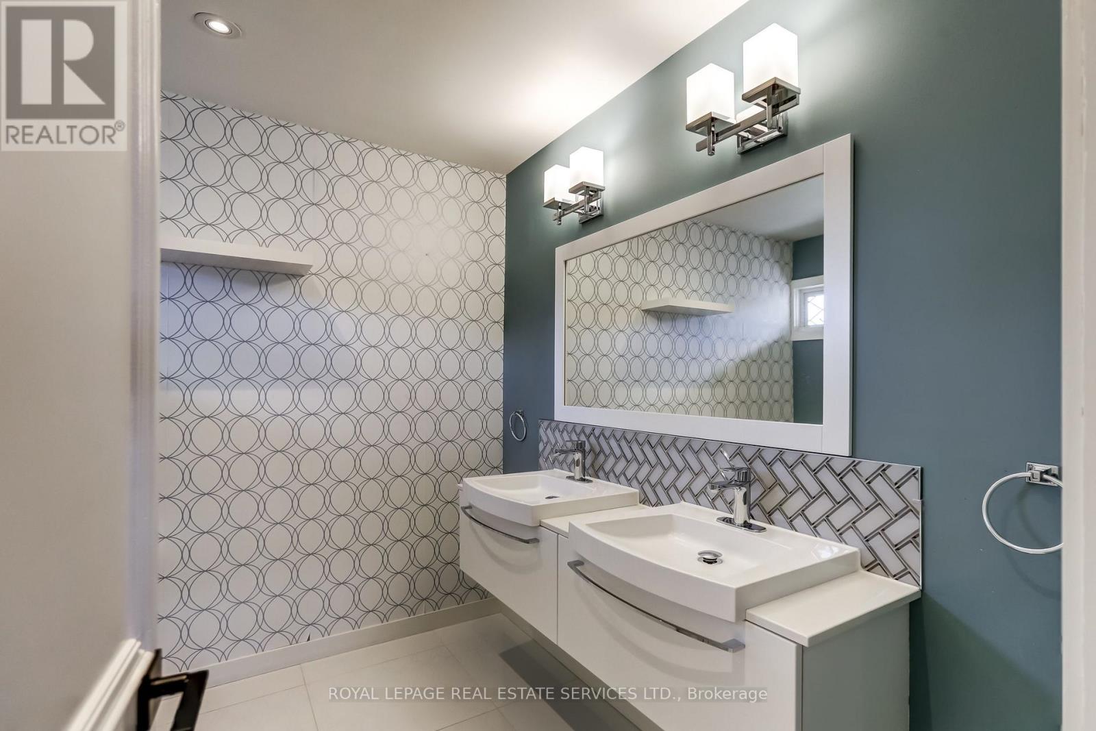 75 Ravensbourne Crescent Property Photo 28