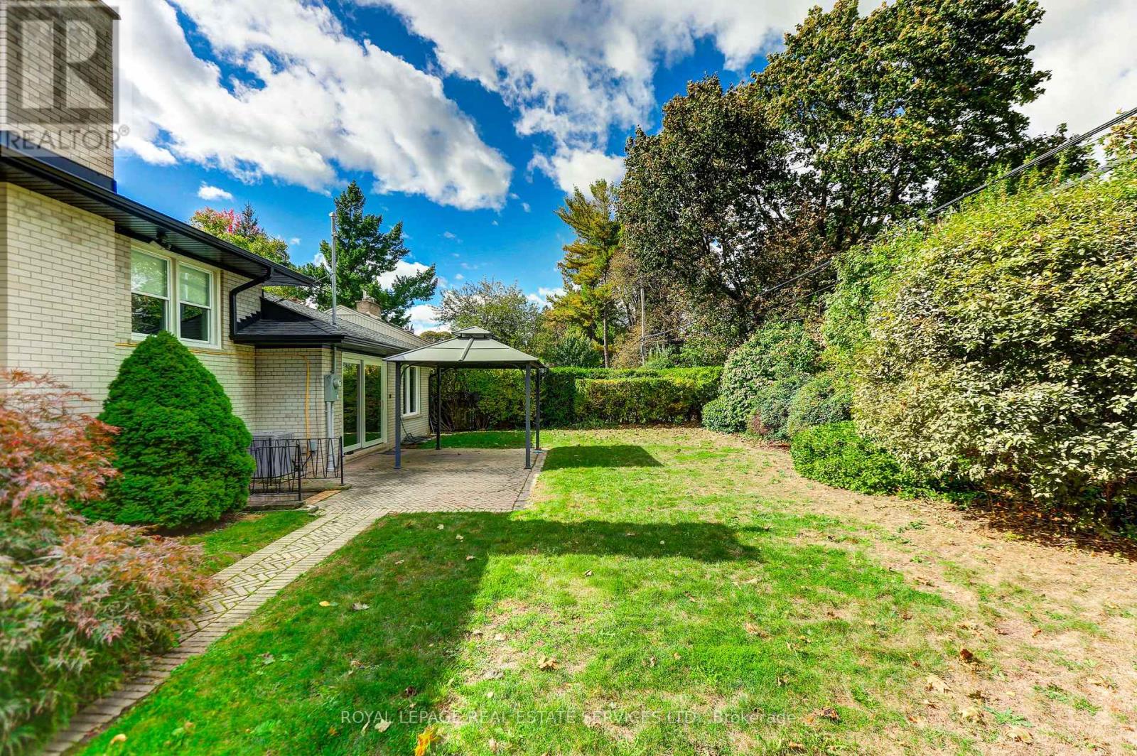 75 Ravensbourne Crescent Property Photo 44