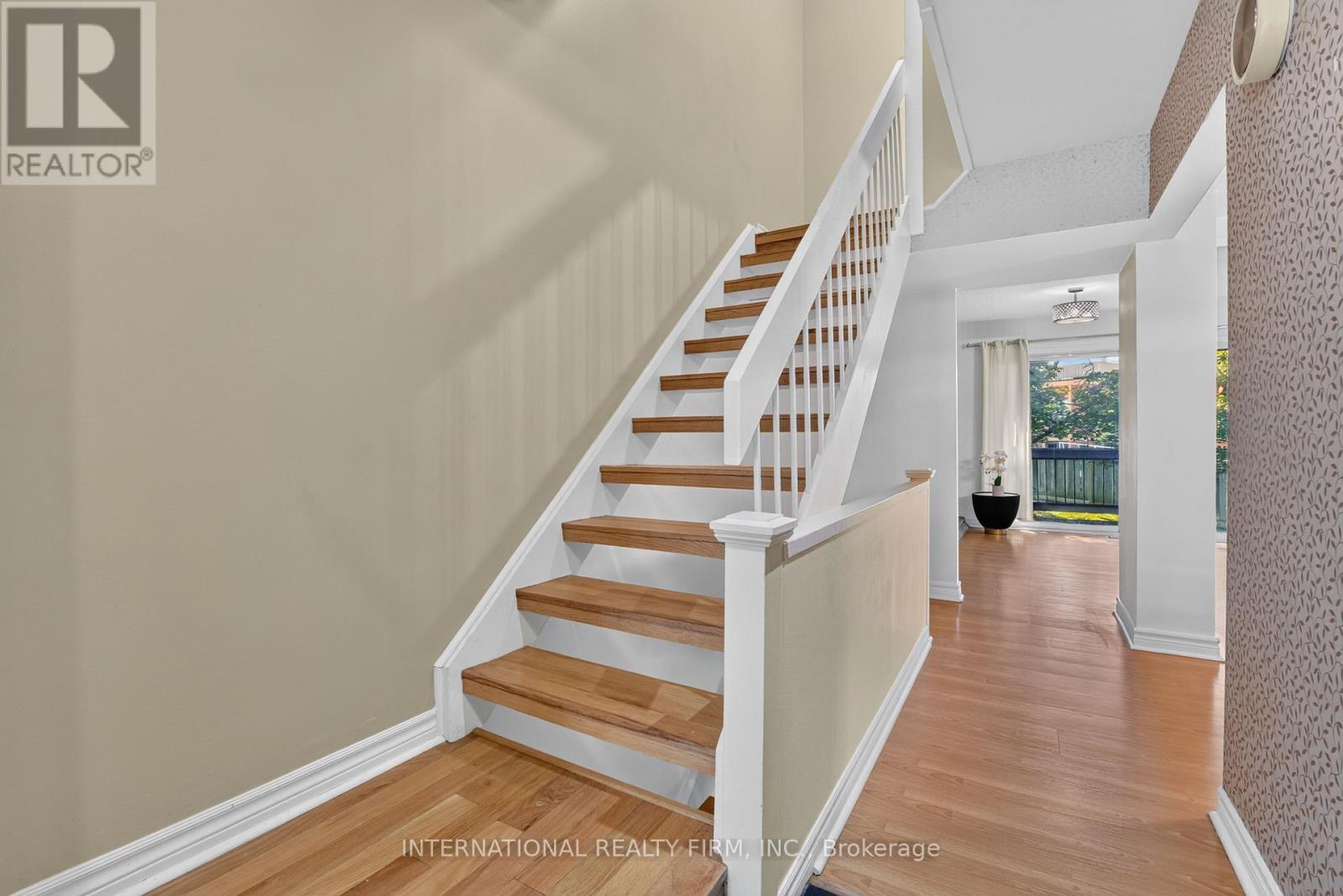 15 - 6855 Glen Erin Drive Property Photo 3