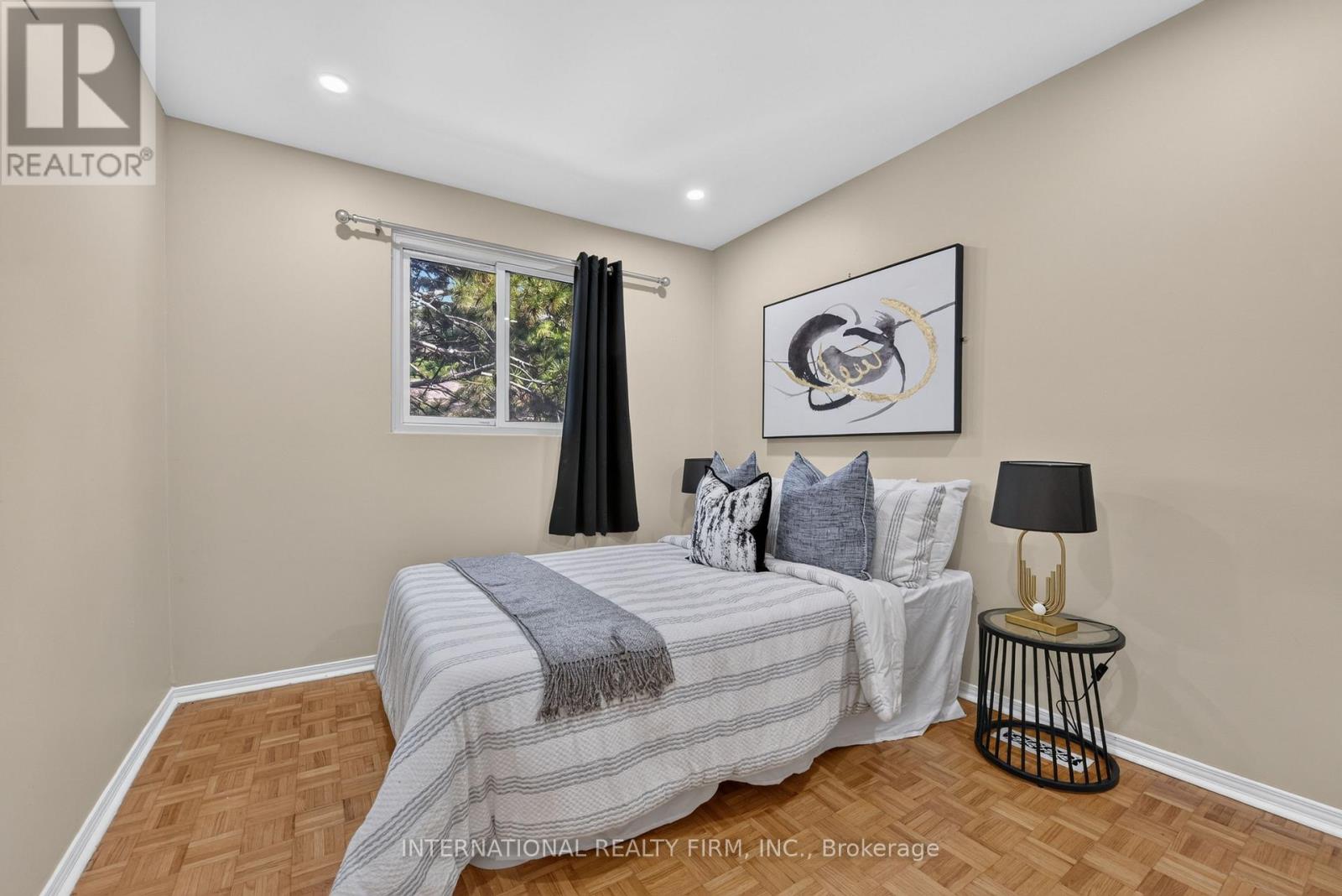 15 - 6855 Glen Erin Drive Property Photo 12