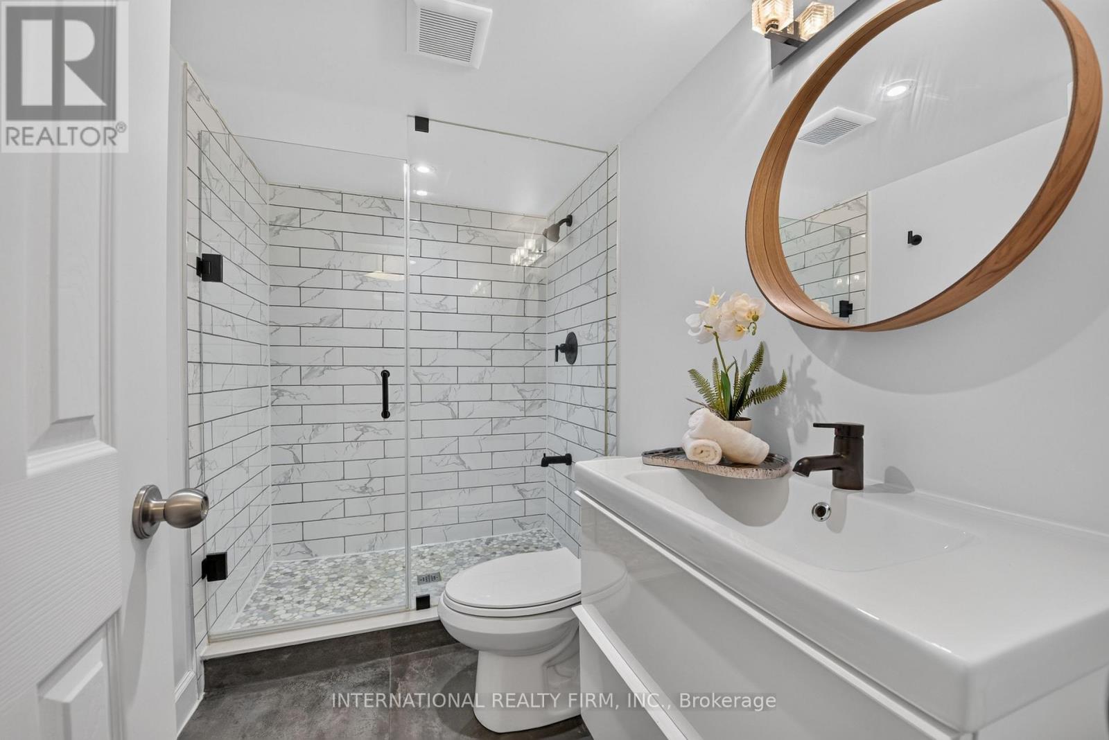 15 - 6855 Glen Erin Drive Property Photo 24