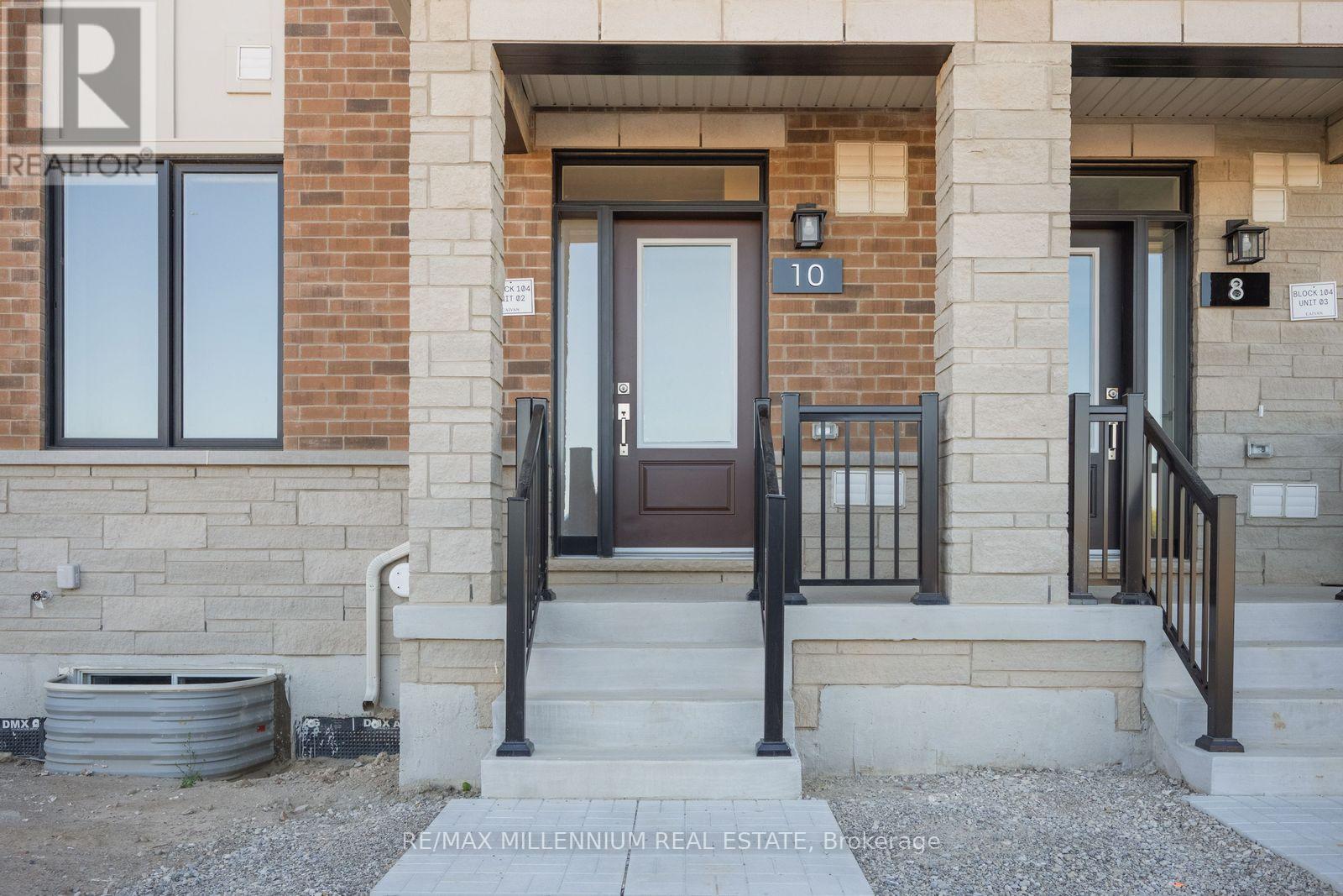 MAIN - 10 THORNBIRD CRESCENT Property Photo 1