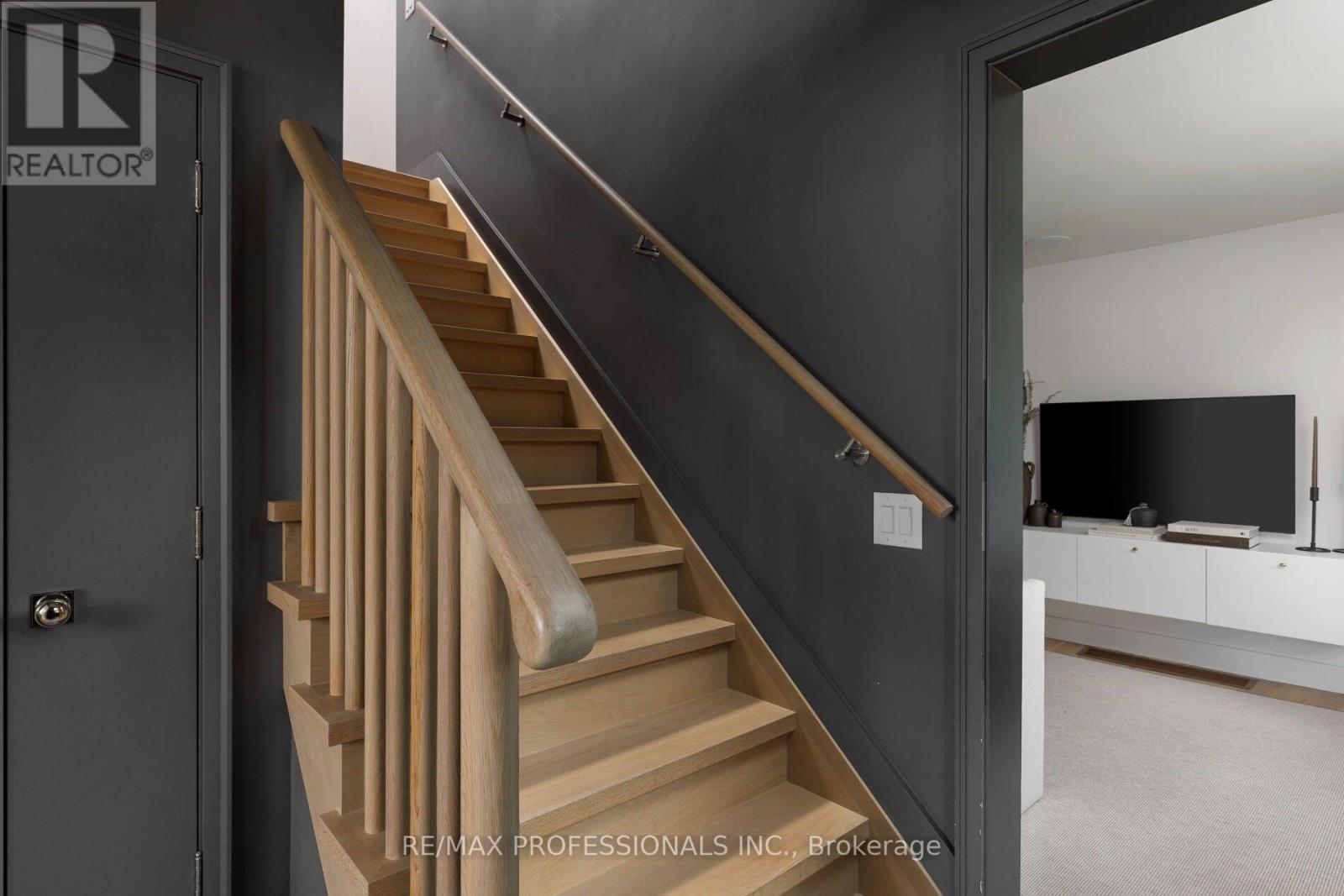8 Glenn Murray Drive Property Photo 24