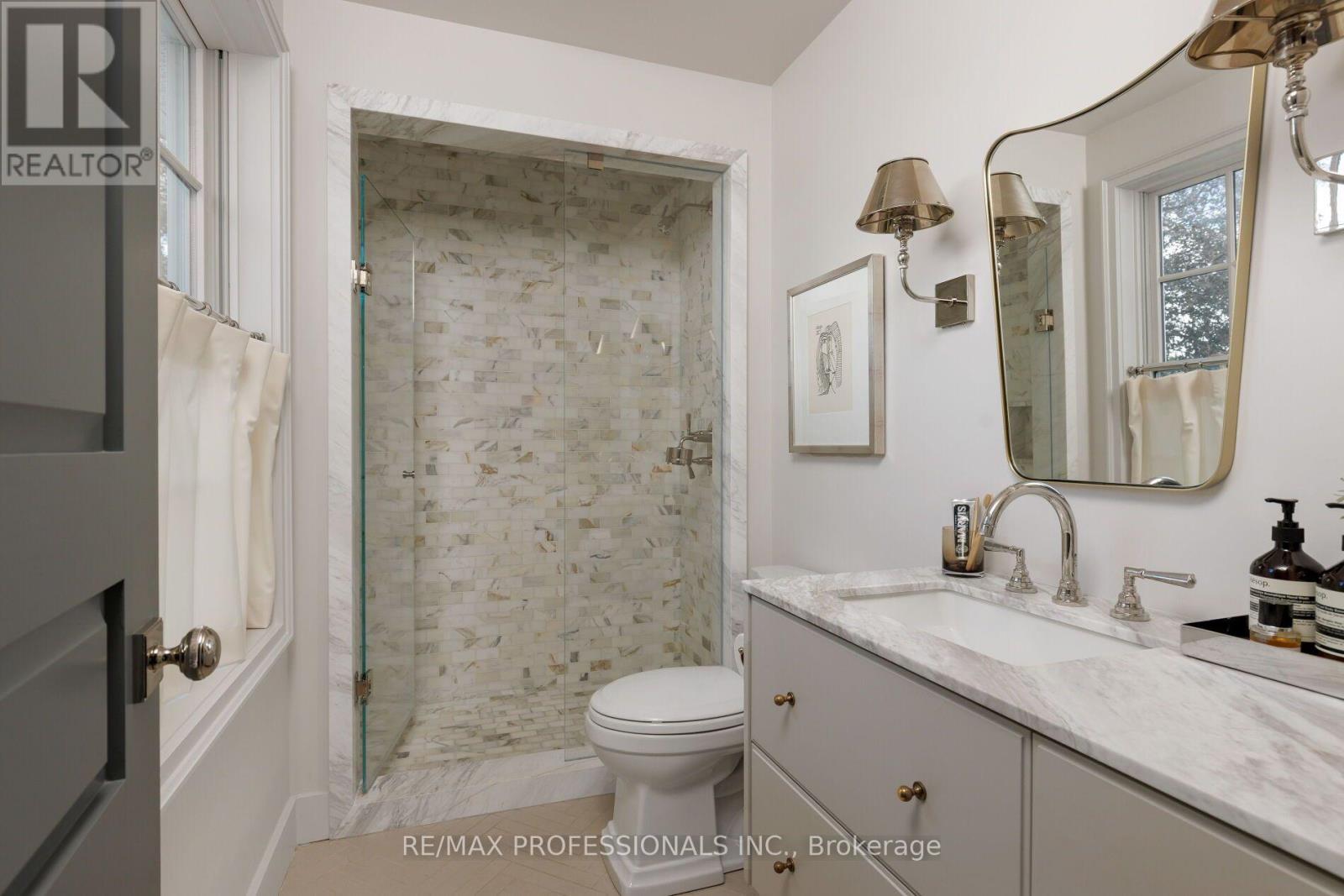 8 Glenn Murray Drive Property Photo 30