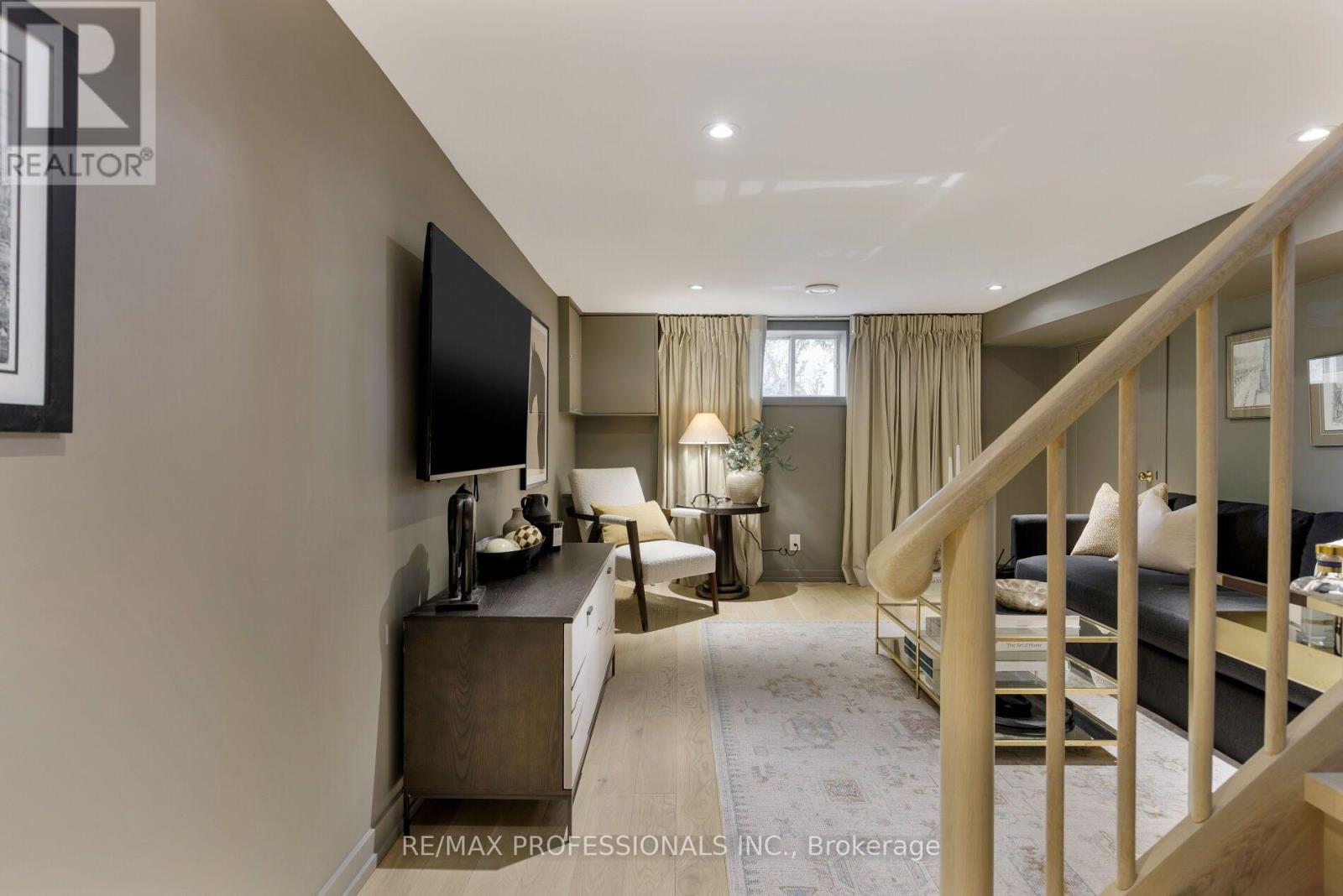 8 Glenn Murray Drive Property Photo 37