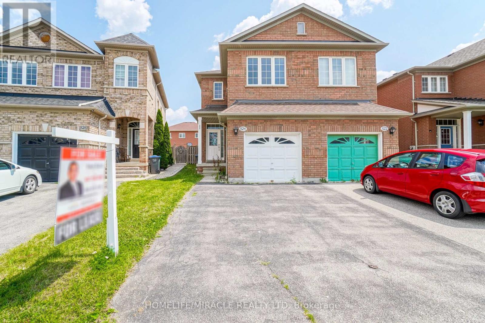 824 Khan Crescent Photo de la propriété 1