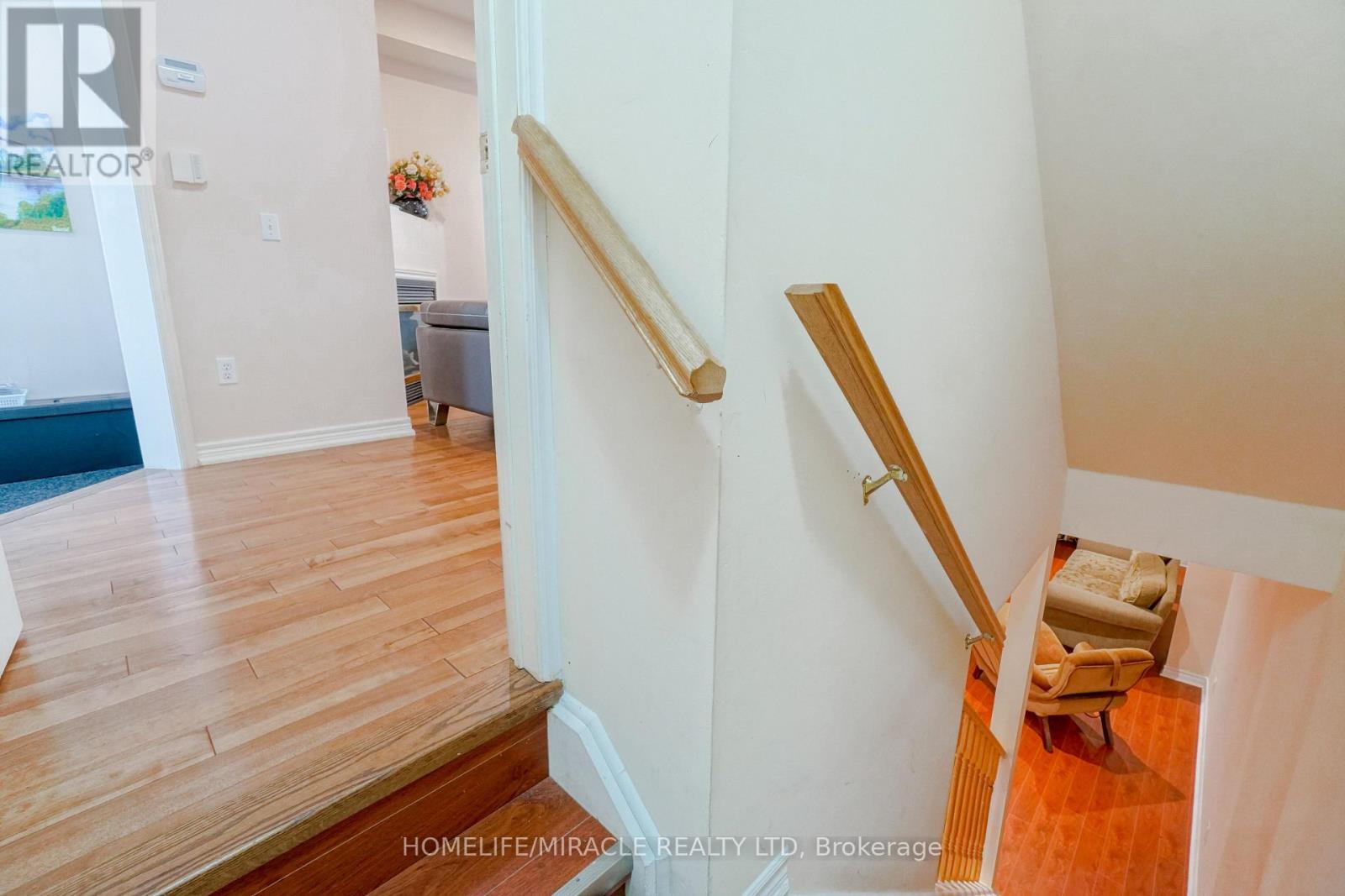 824 Khan Crescent Property Photo 27