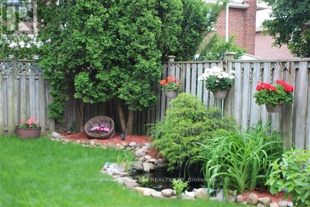 8 Willowcrest Court Property Photo 16