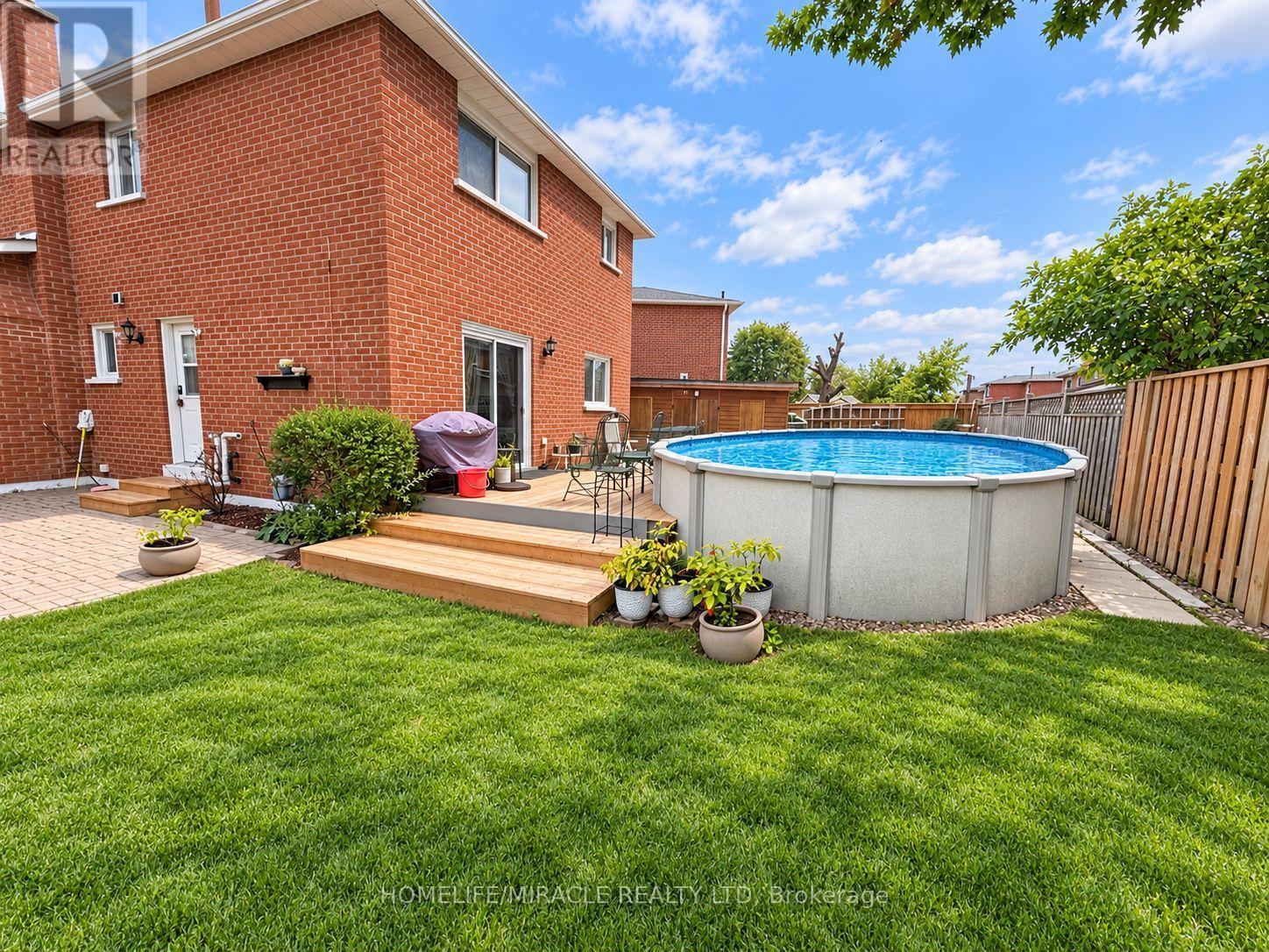 8 Willowcrest Court Property Photo 18