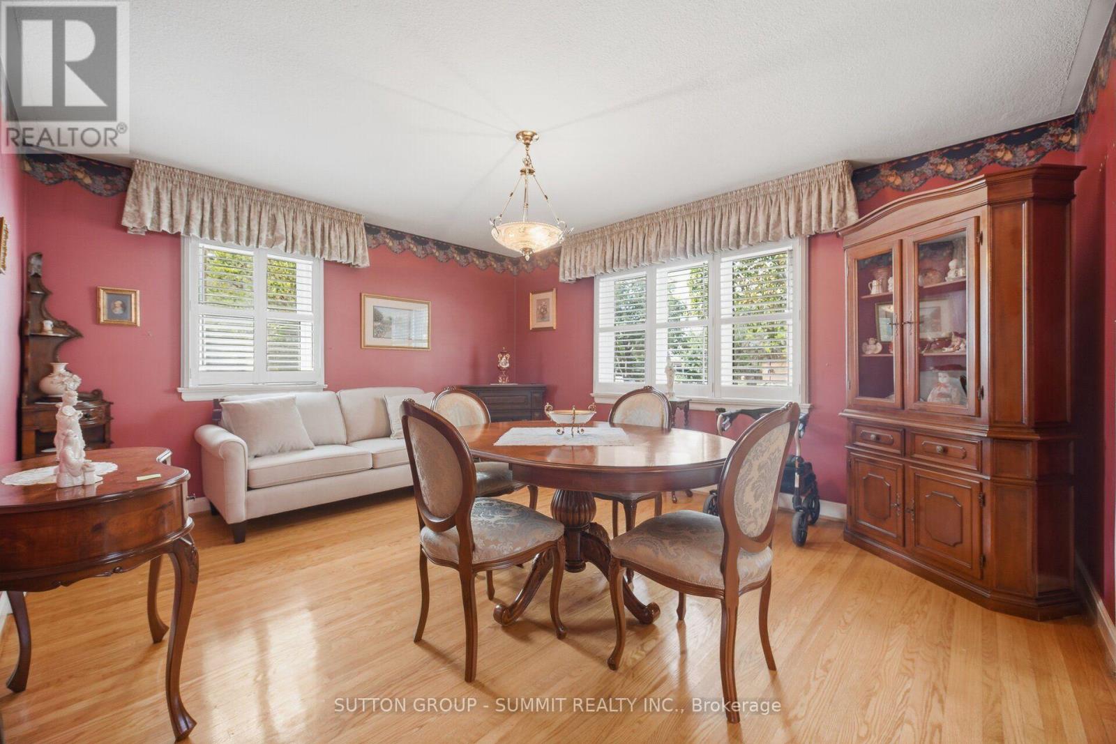 8 Woolton Crescent Property Photo 6