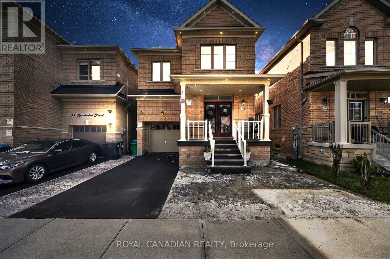 33 Bachelor Street Property Photo 2