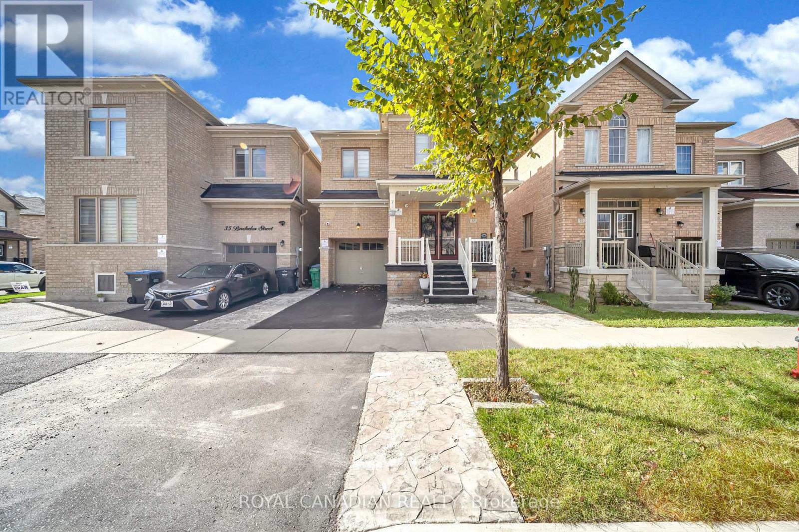 33 Bachelor Street Property Photo 4