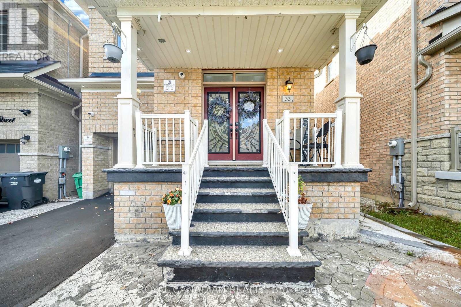 33 Bachelor Street Property Photo 6