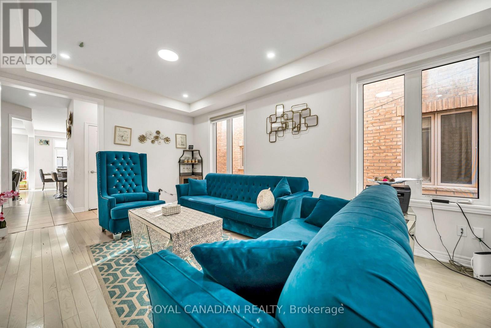 33 Bachelor Street Property Photo 11
