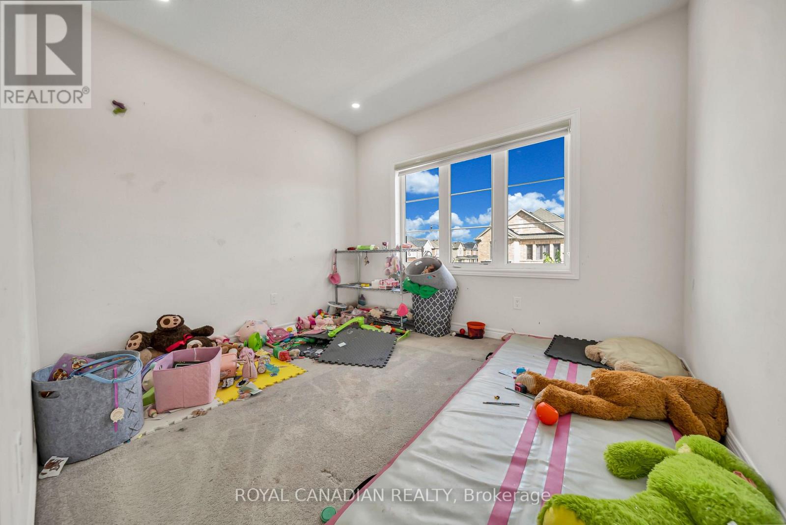 33 Bachelor Street Property Photo 34
