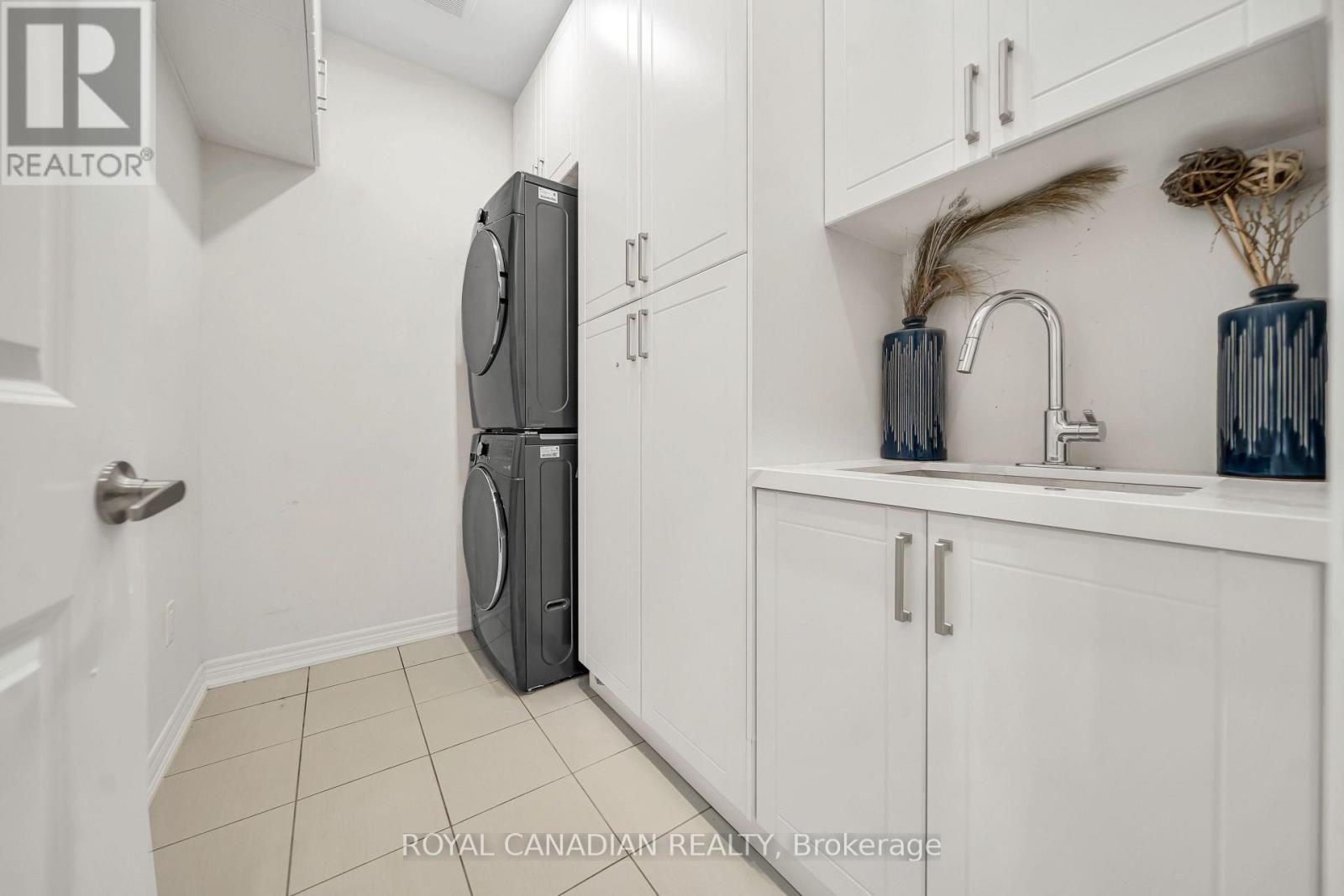 33 Bachelor Street Property Photo 37