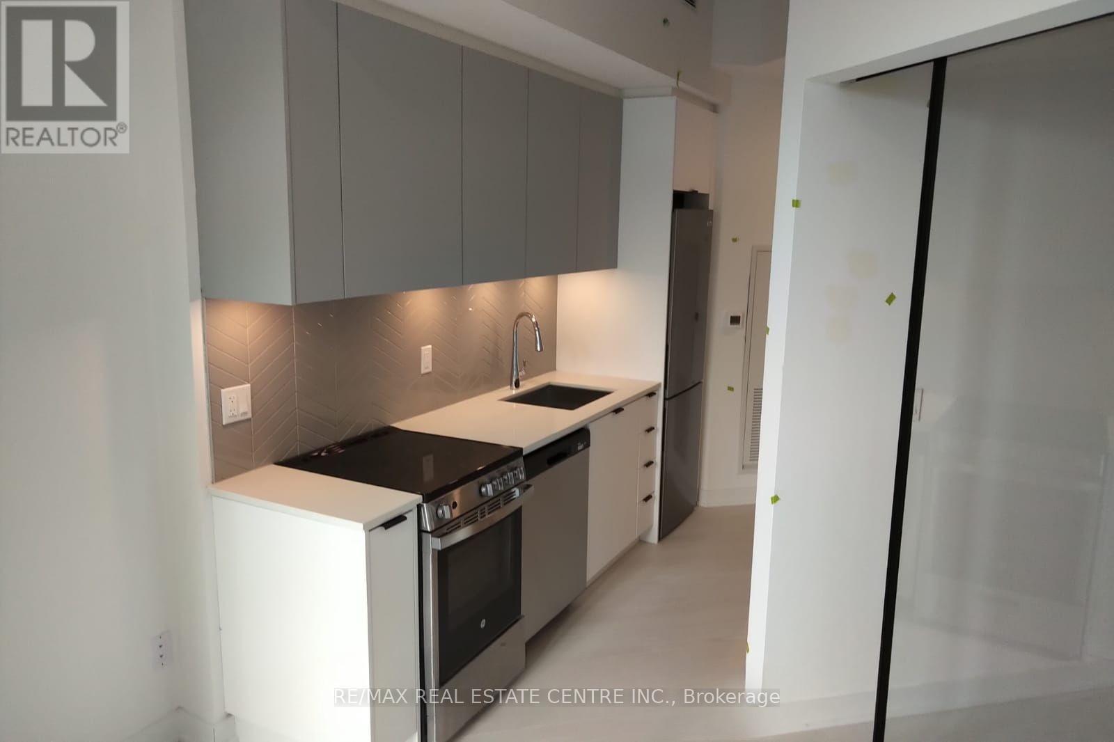 514 - 57 Brock Avenue Property Photo 25