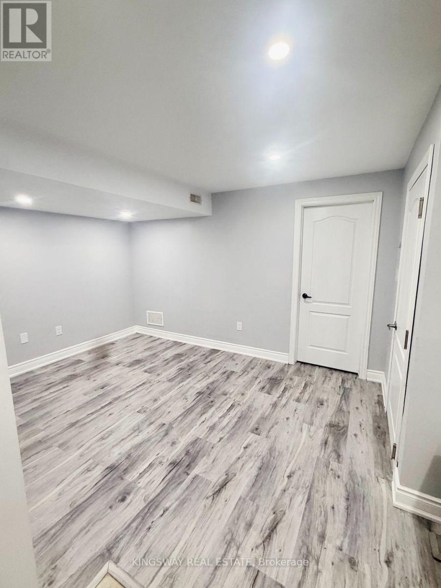 67 Baffin Crescent Property Photo 6