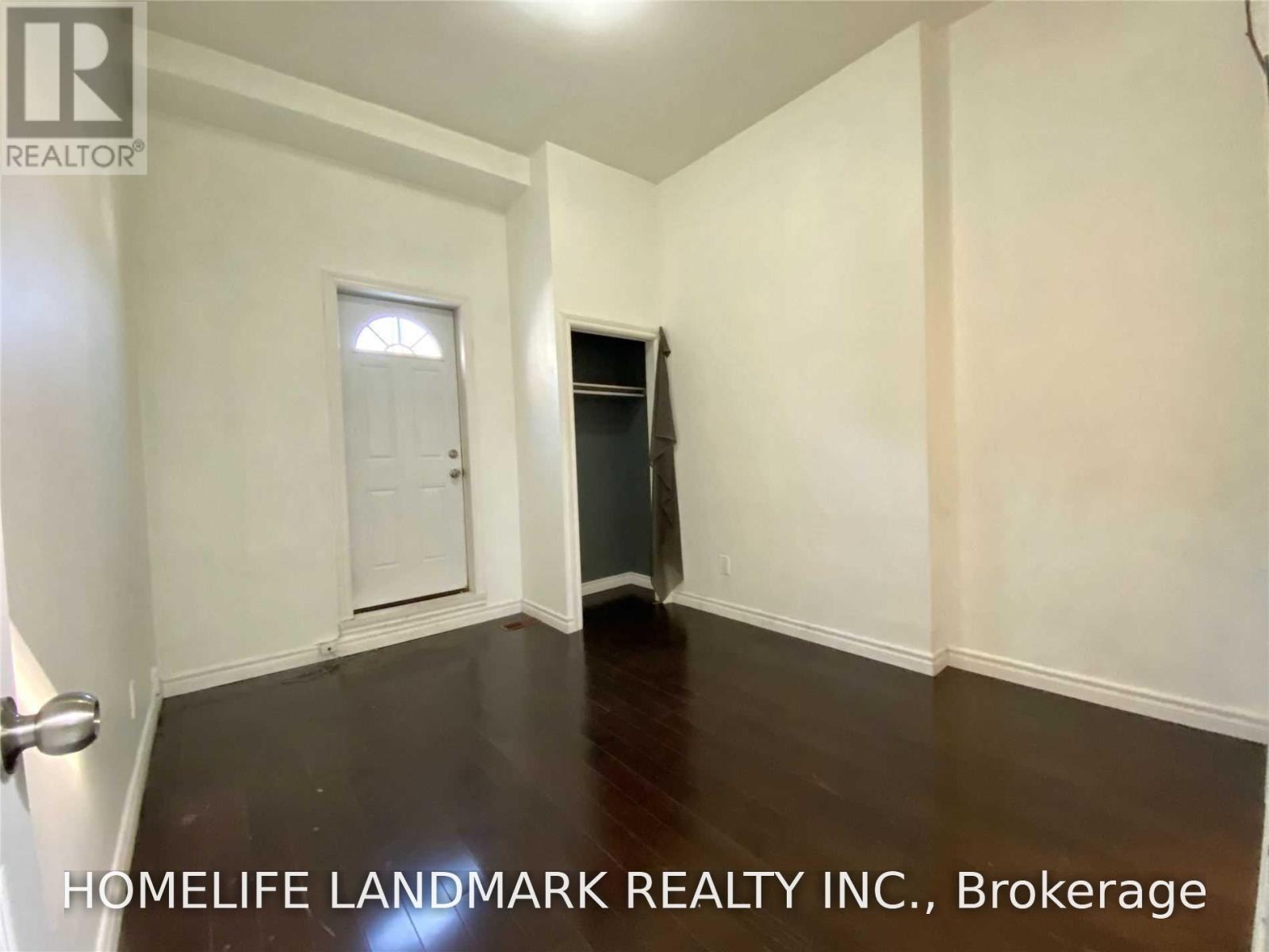 2b - 1406 Queen Street W Property Photo 3