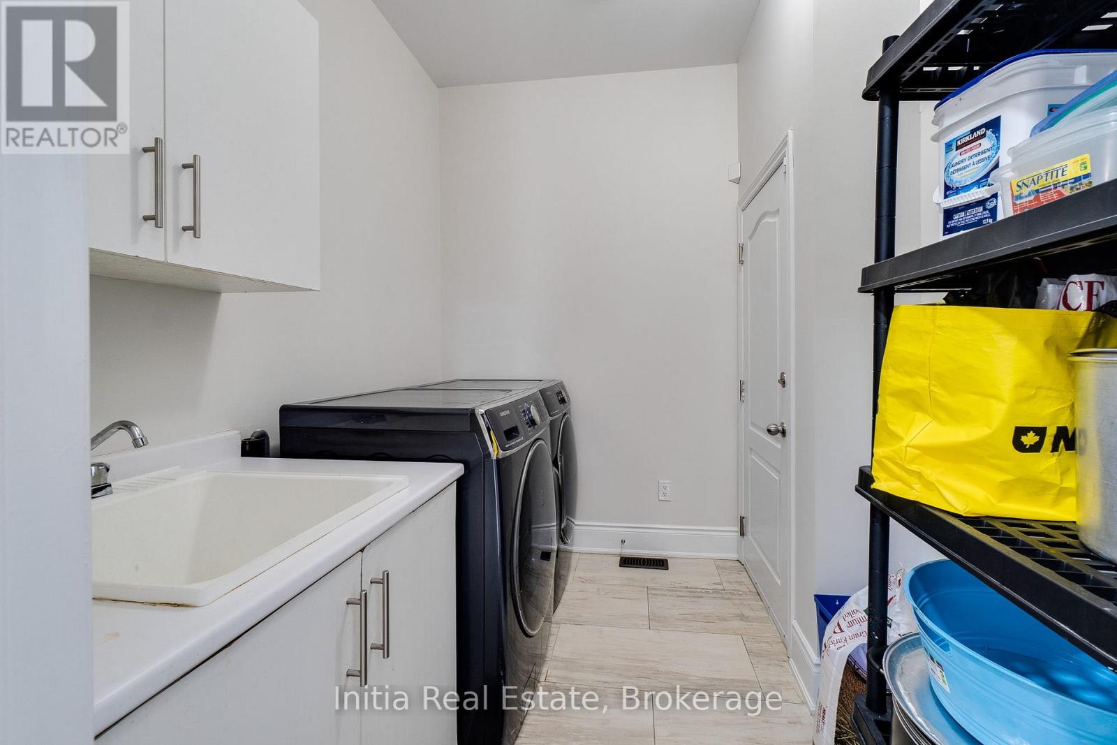 12 Erintown Crescent S Property Photo 15